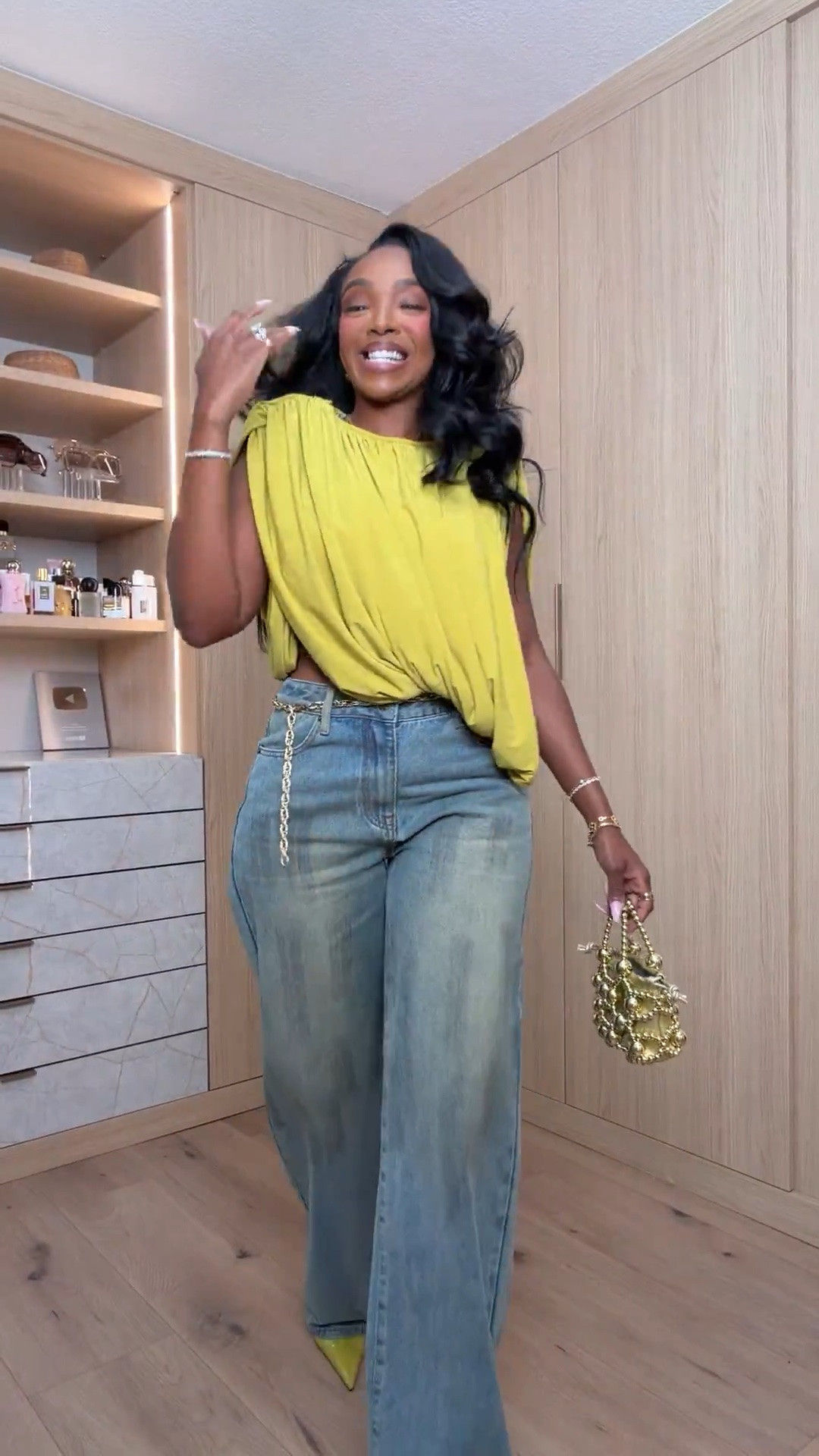 IT’S BACK! 💚✨

This top sold out for a reason — the draping makes a simple jeans-and-top look feel instantly elevated. It’s finally back in stock, so if you missed it the first time, don’t wait on this one. 👀

draped top, back in stock fashion, statement top, jeans and top outfit, elevated casual outfit, going out top, fall fashion, wide leg jeans, date night outfit, petite outfit inspiration

Scroll to shop! ✨ Everything from this look is linked below. 👇🏽

Wearing: Size Small | 5’4” | 140 lbs

📲 Download the FREE LTK app & follow @kirasfashionfinds to shop all my daily finds.

#LTKPetite #LTKStyleTip #LTKSeasonal