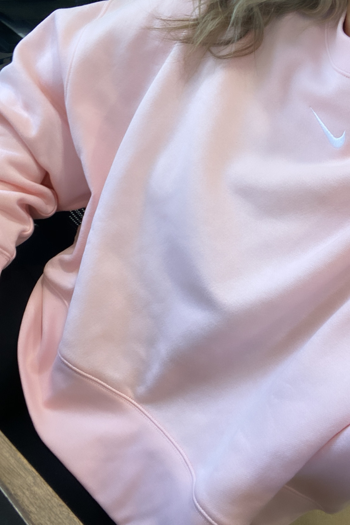 Pink Nike crew neck! 



#LTKfit #LTKstyletip #LTKSeasonal