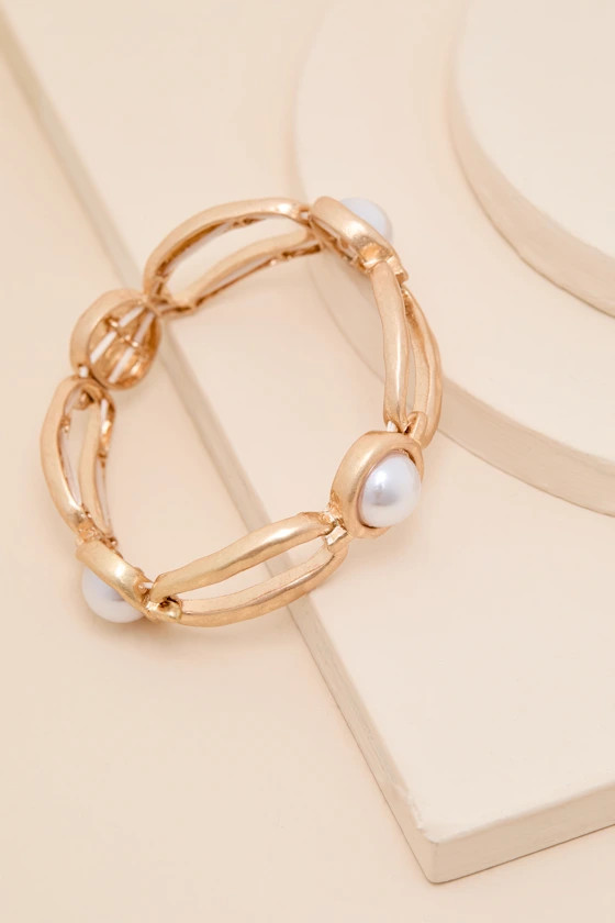 Sorena Gold Pearl Bangle Bracelet | Lulus