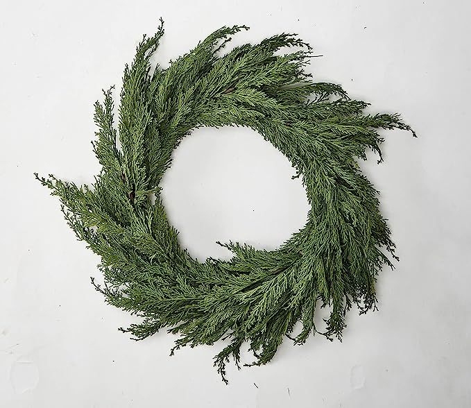 Amazon.com: Worth Imports 24" Cedar Wreath, Green : Home & Kitchen | Amazon (US)