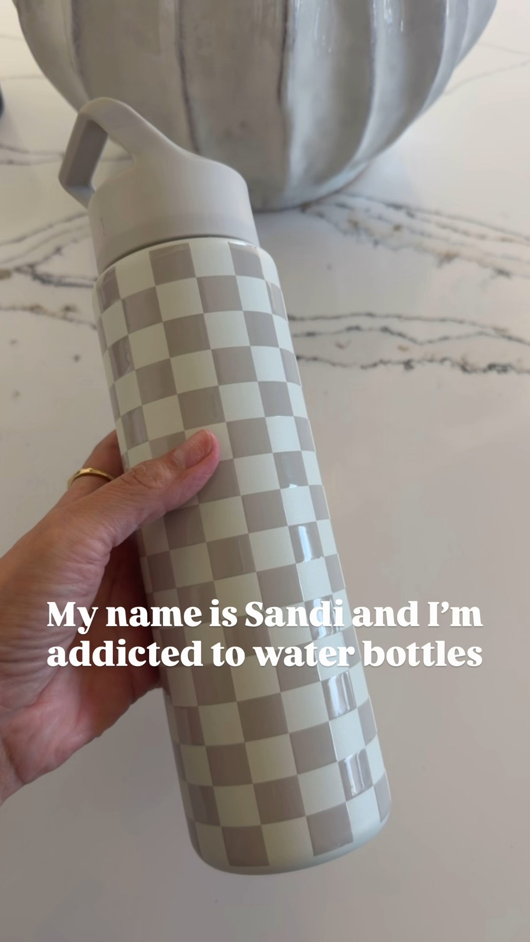 It’s 30 ounces, fits in my cup holder, and is leak proof, besides being so cute! What more could you want!? 

#LTKValentine #LTKOver40 #LTKActive