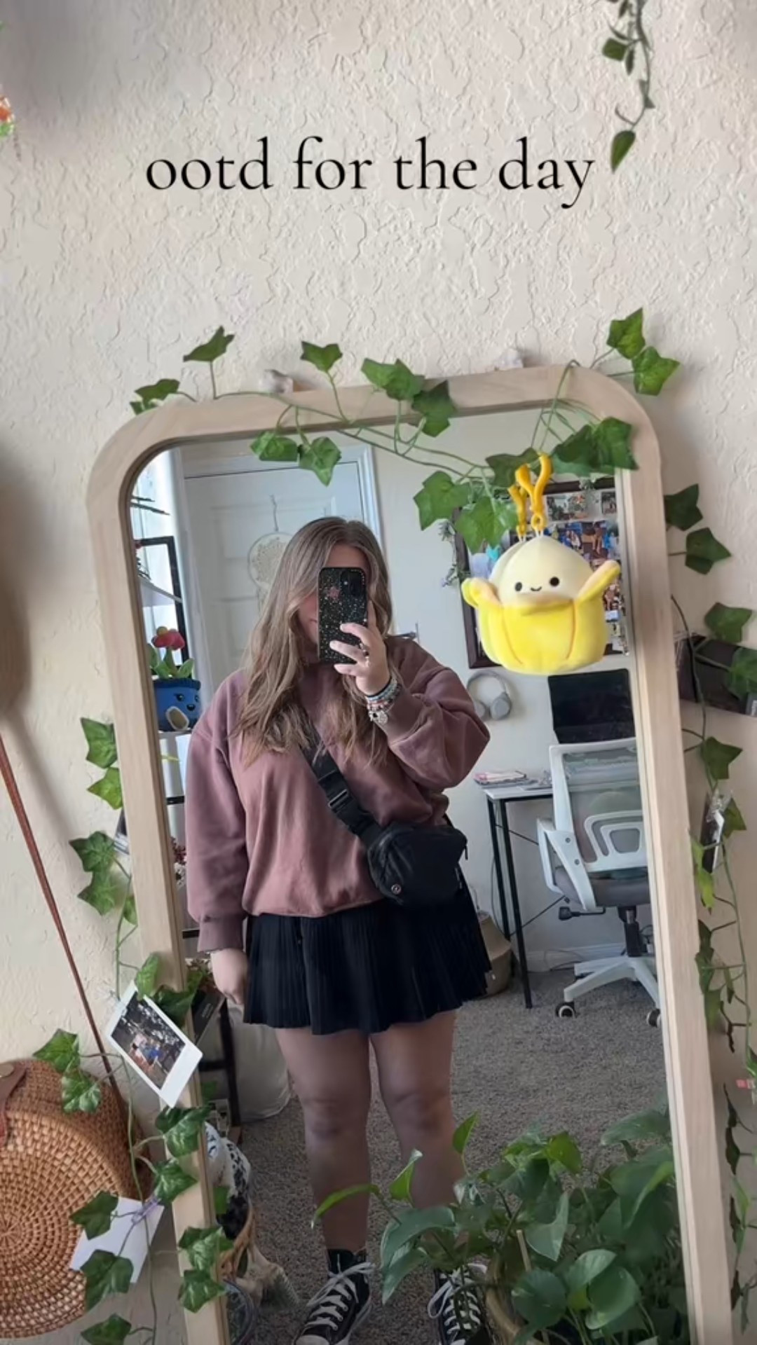OOTD check ✨ comfy, cute, and totally me 💋
Because every day’s a good day for a little outfit inspo 👗👜
#OOTD #FallFashion #CollegeStyle #LTKFinds #tru2design #StyleInspo

#LTKStyleTip #LTKBeauty #LTKSeasonal