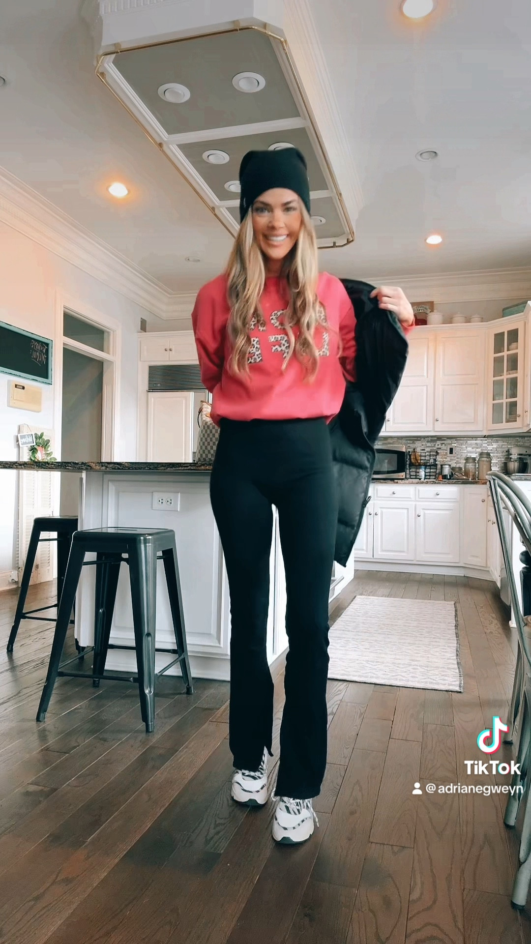 Favorite flare leggings 

#LTKSeasonal #LTKU #LTKover40