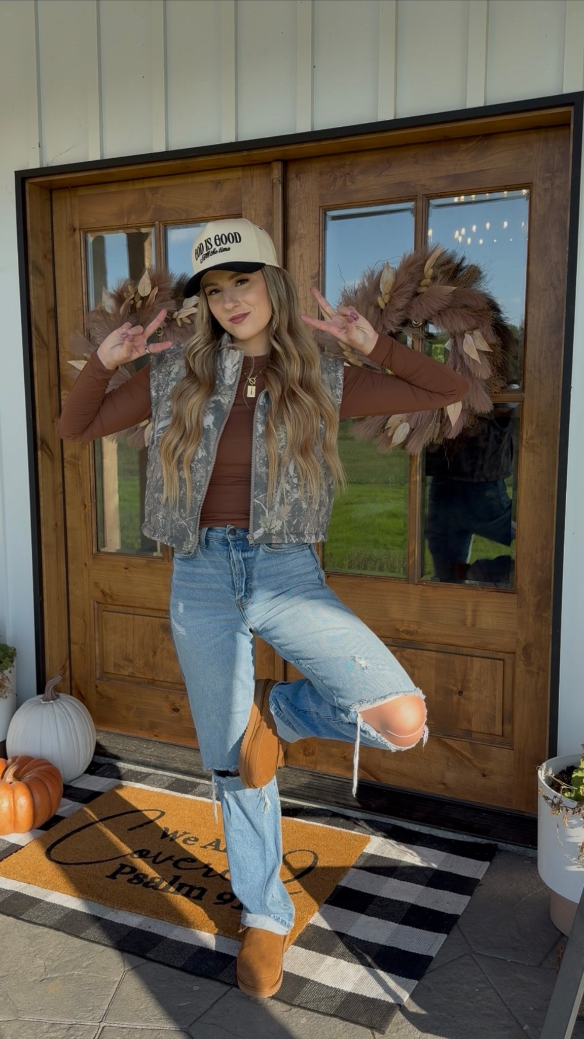 Fall outfit checkkk 🍂🤎 vest is from Marshalls! 