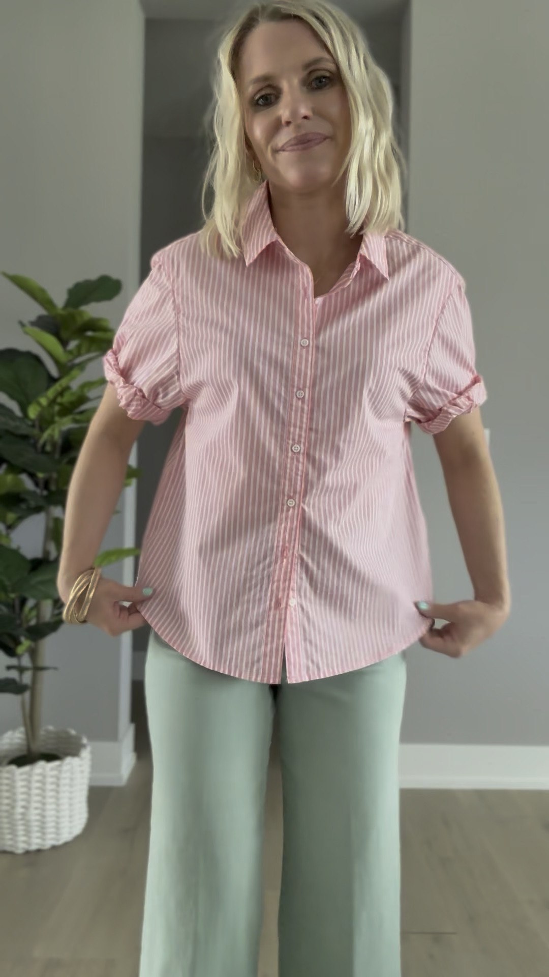 The Bella is a pink and white striped button down shirt from my DEAR JOHN x KATIE HALLER capsule wardrobe collection! It’s the perfect top to elevate you everyday outfits! 
✨use code: DJXKATIE20 for 20% off at @