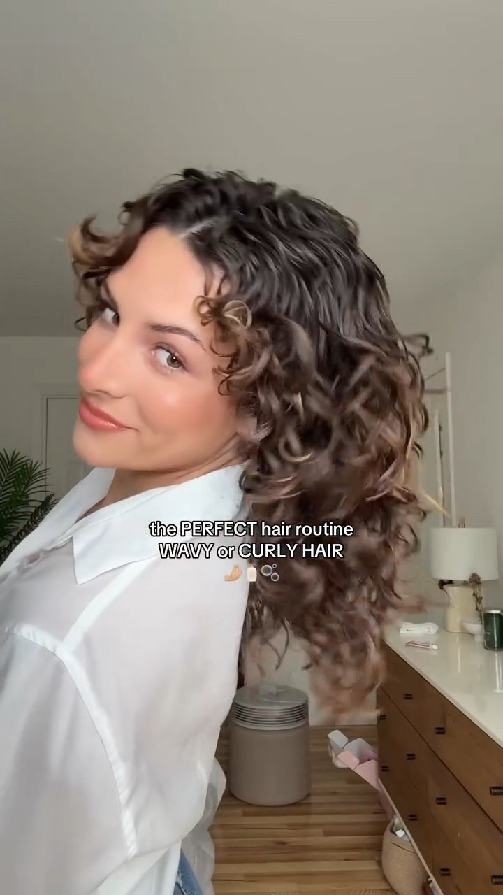 THE PERFECT WAVY HAIR ROUTINE (or, curly hair routine 👀) whichever one you want to call me LOL