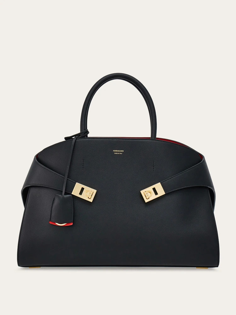 Hug handbag (M) | Ferragamo