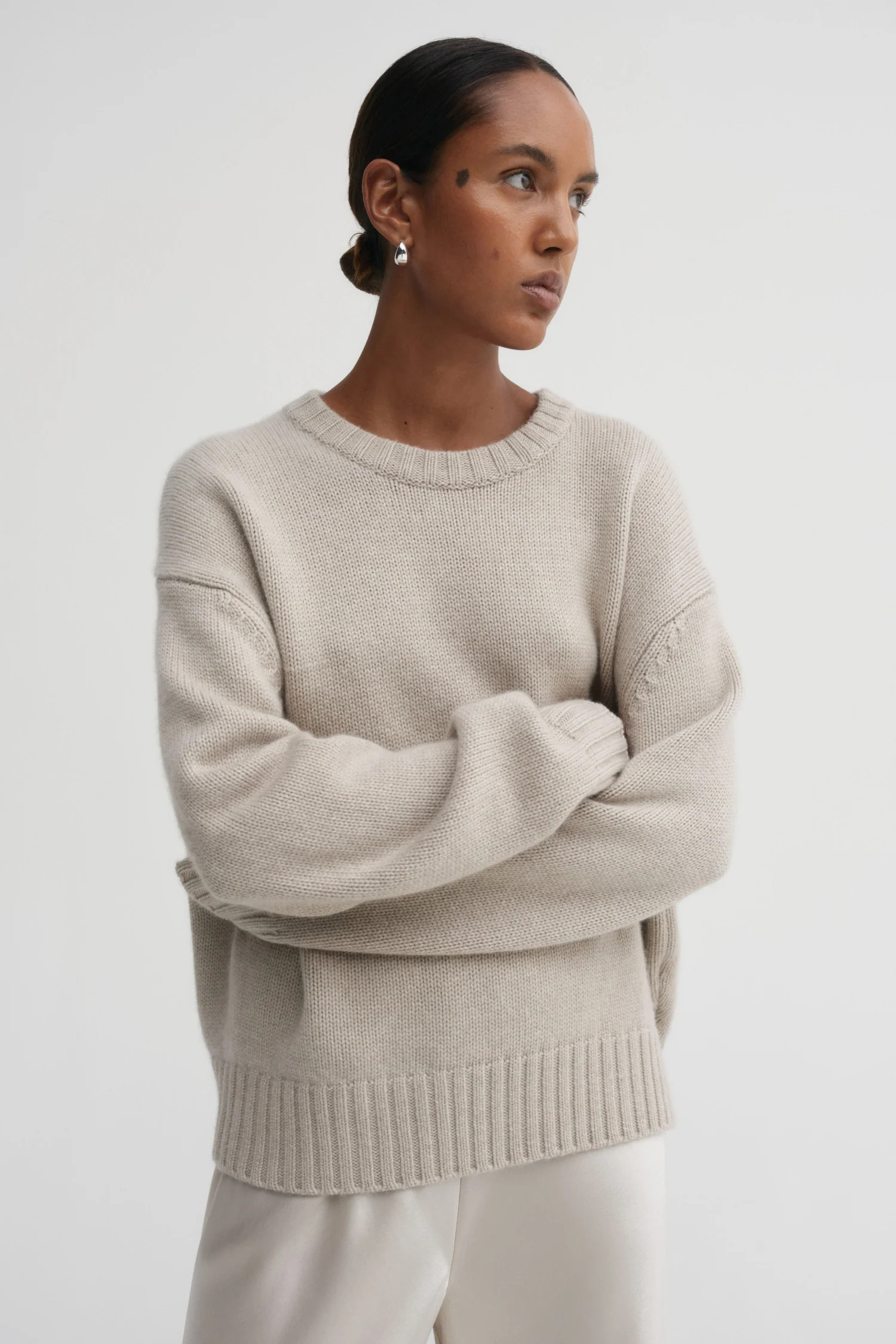Cru Crewneck Sweater, taupe | Almada Label
