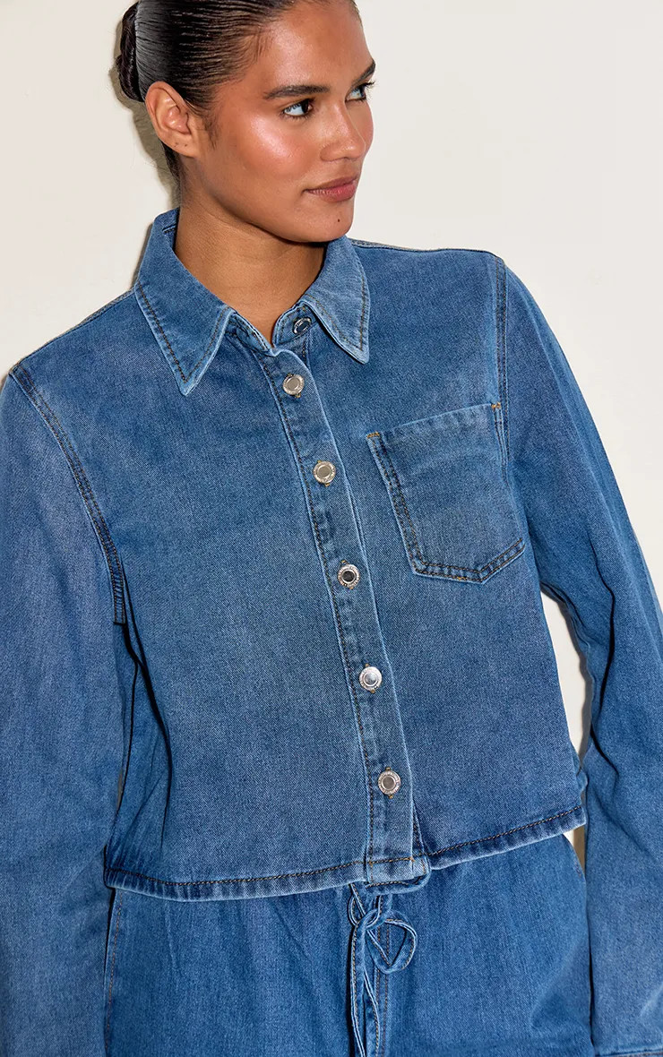 PrettyLittleThing Mid Blue Wash Relaxed Long Sleeve Cropped Denim Shirt | Boohoo USA | boohoo (US & Canada)