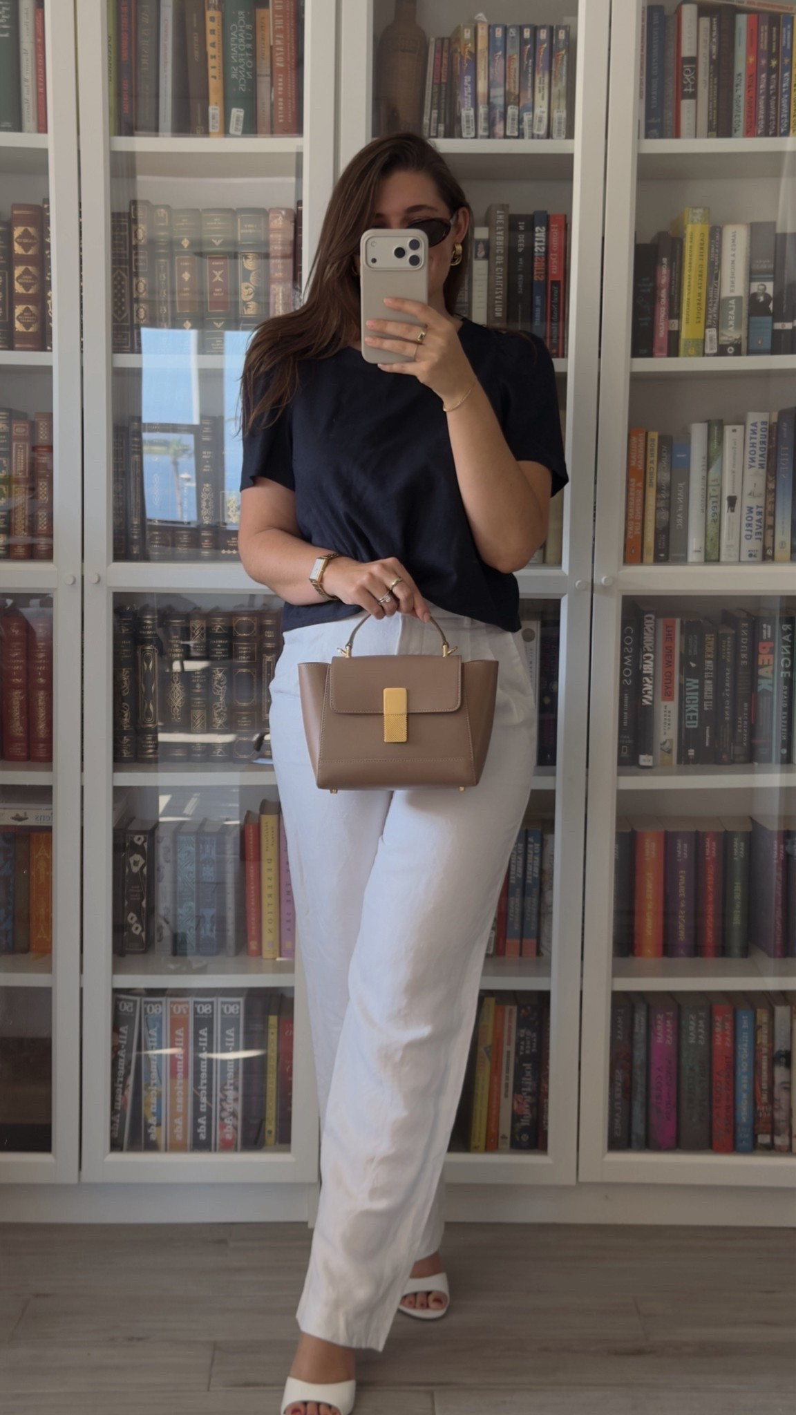 Look du Jour 🇫🇷 Allez Les Bleus! 

Outfit:
Top: Audélie, designed and made in France found this cute blue linen top in Bordeaux, got to meet the brand founder and she is the sweetest person ever! 
Pants: @Aritzia 
Heels: @Steve Madden US 
Purse: @ATELIERS AUGUSTE 

With Amour, M.

#LTKootd #LTKdayinmylife #LTKmorningroutine