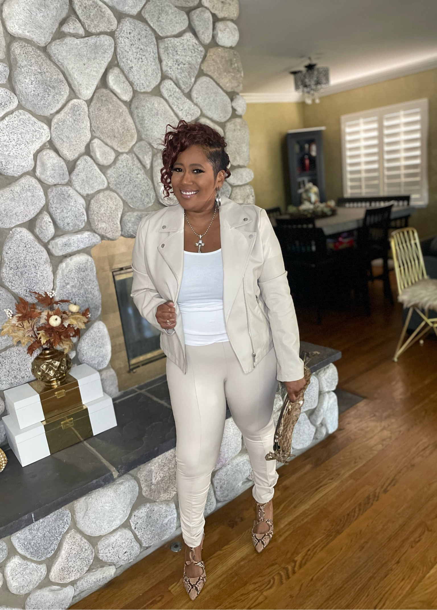 I love a good monochromatic moment! This jacket from NYandCo is amazing quality.. it runs a little big but I wouldn’t size up. Shoes are Nine West and they are true to size 🤎

#LTKsalealert #LTKmidsize #LTKHolidaySale