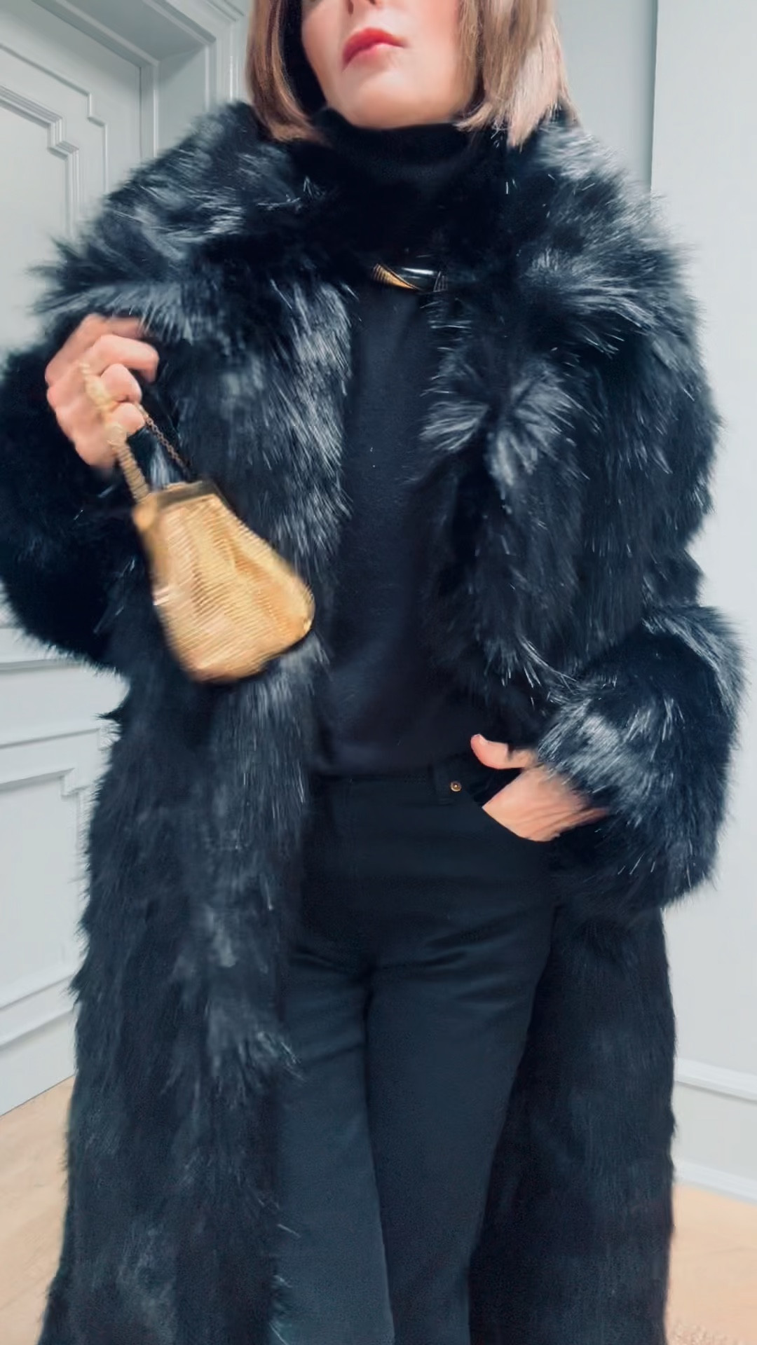 Black is best for travel. Chic and stylish. Minimalistic

#LTKWatchNow #LTKTravel #LTKOver40