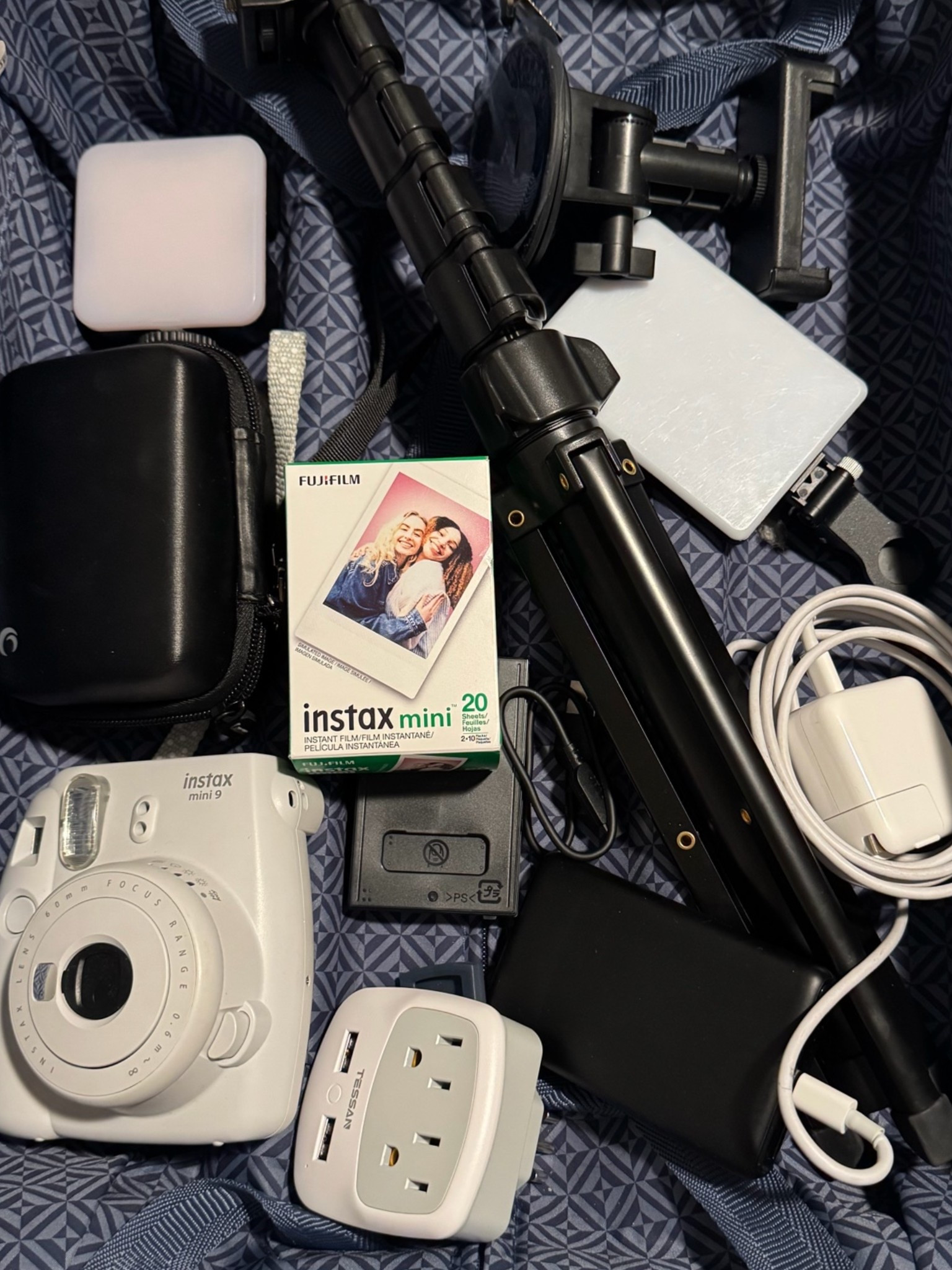 traveling mua | creator essentials 
@amazonfindsandfashion

#LTKvlog #LTKTravel #LTKdayinmylife