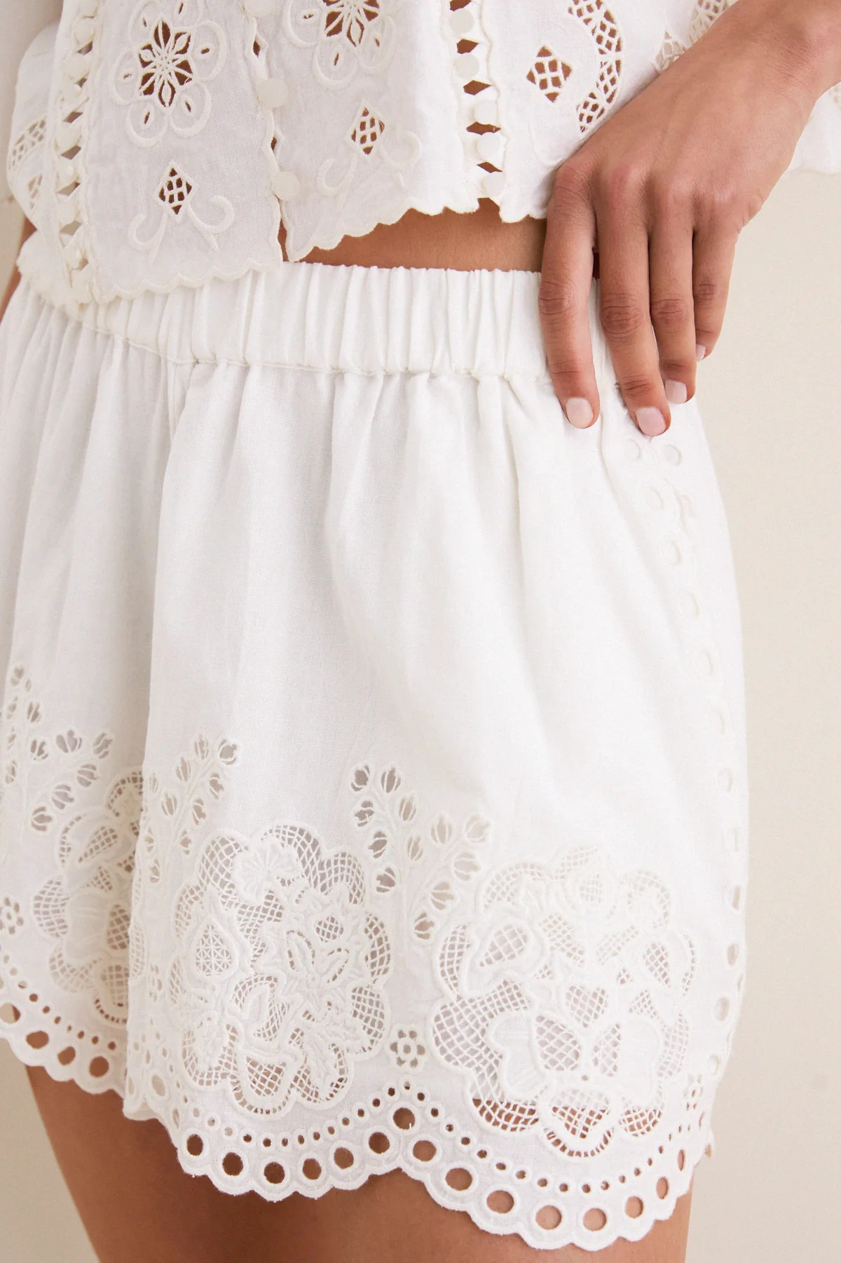 White Gardener Embroidery Shorts | Tuckernuck (US)