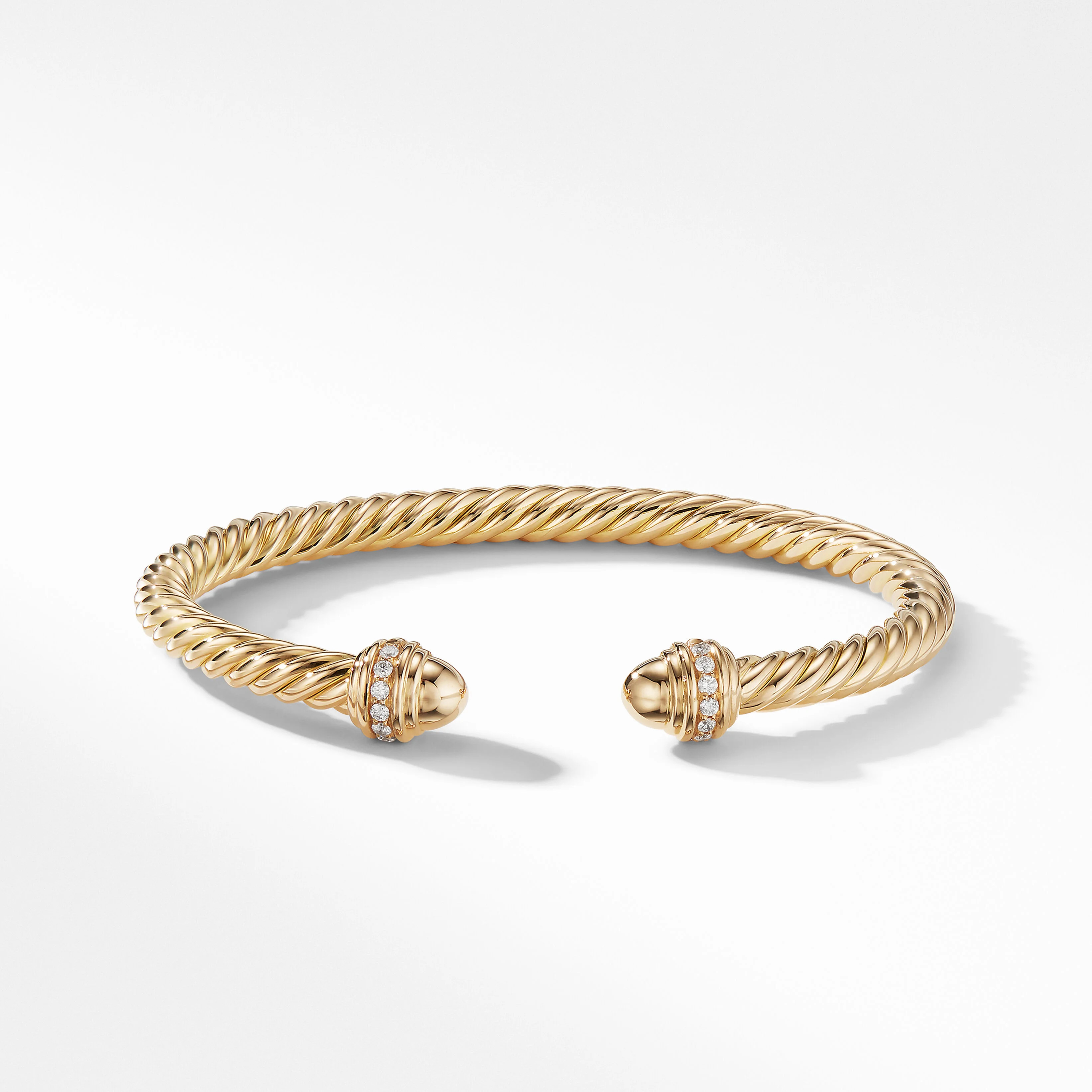 Cable Classics Bracelet in 18K Yellow Gold with Gold Domes and Pavé Diamonds | David Yurman