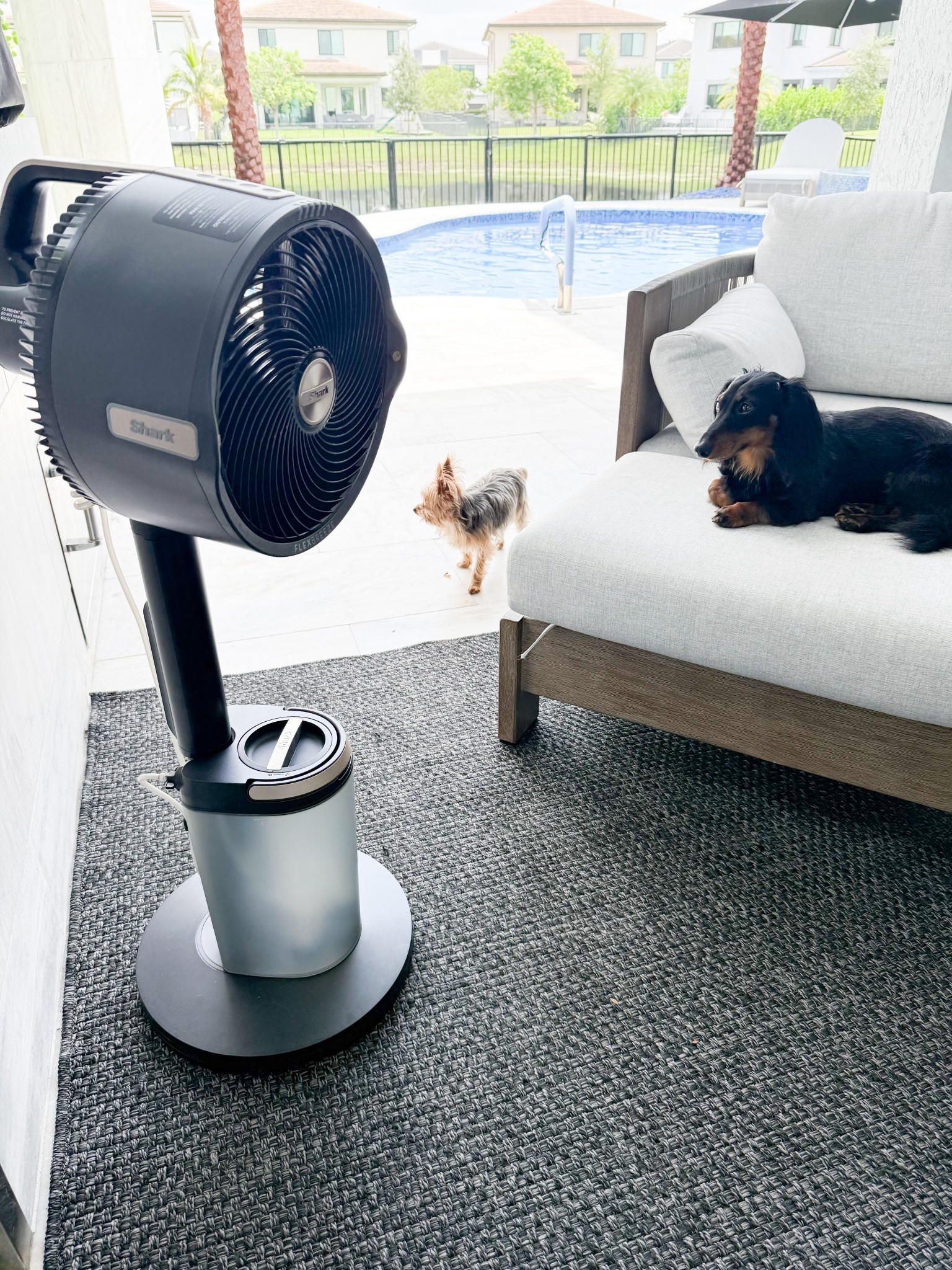 Rechargeable outdoor misting fan by Shark