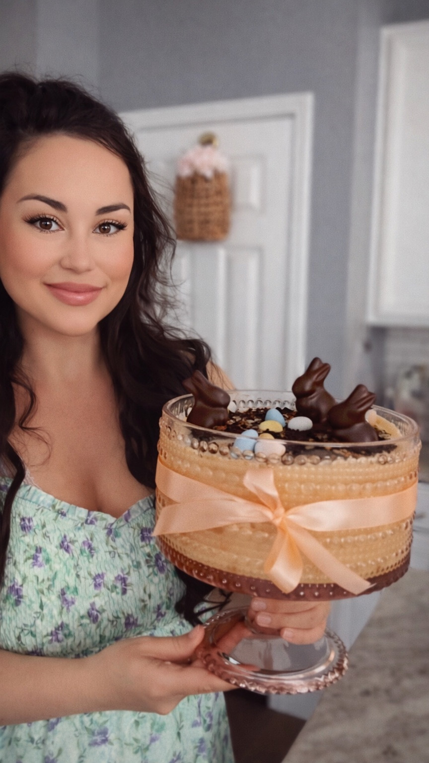 No bake Easter cake & everyone is OBSESSED.

Layer Italian ladyfingers with creamy custard (homemade or store bought ), top with chocolate bunnies + mini eggs, then chill for a few hours for the sweetest little Easter dessert 🐰


Save this for Easter + make it with your kiddos 🫶🏻

Comment “Cake” to get the links sent straight to your inbox 💌













.
.
.
.
.
.
#eastercake #easterfun #nobakecake #easterdessert #easydessert 

#LTKfoodie #LTKmomlife #LTKSeasonal