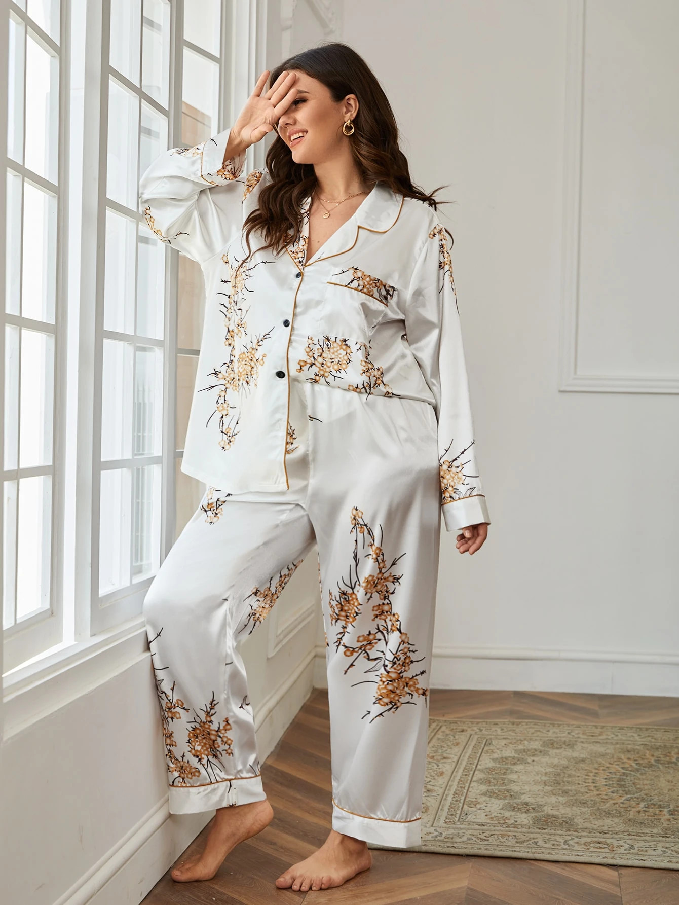 Plus Floral Print Contrast Piping Satin PJ Set | SHEIN