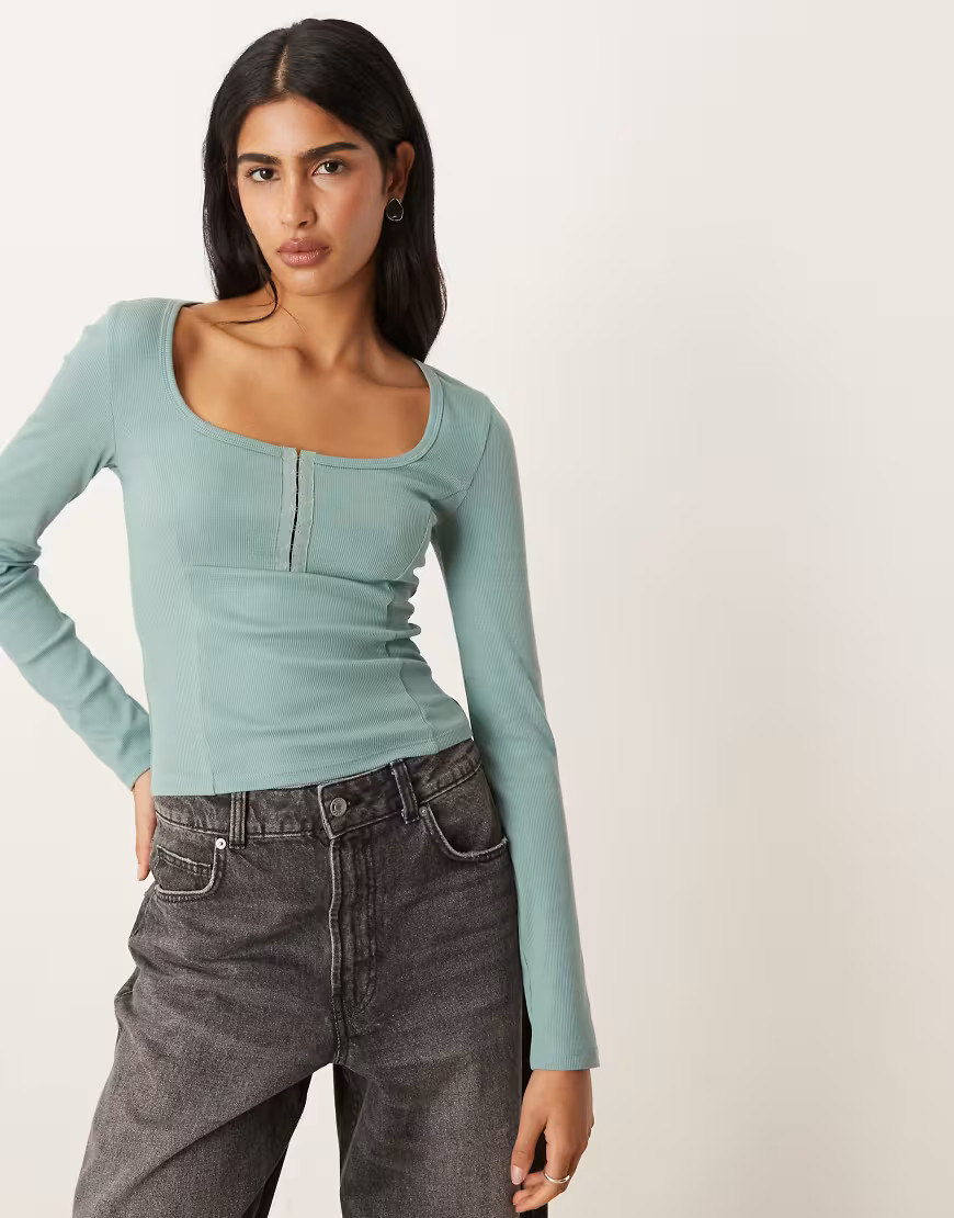 ASOS DESIGN scoop neck long sleeve top with seam detailing in sage-Green | ASOS (Global)