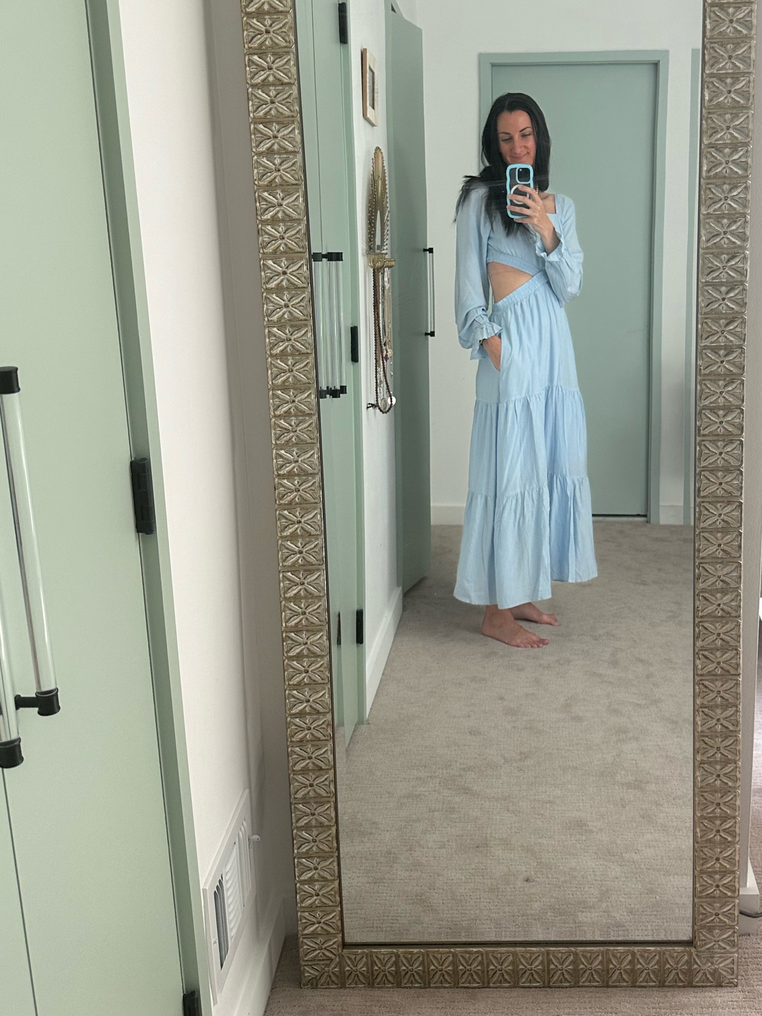 🩵A little whimsy with pockets! 
Great light weight dress, with a little peek-a-boo side 
Frolic in a field with the kiddos or go to a seaside dinner for a night out this dress is a winner ✨


#LTKStyleTip #LTKFindsUnder50