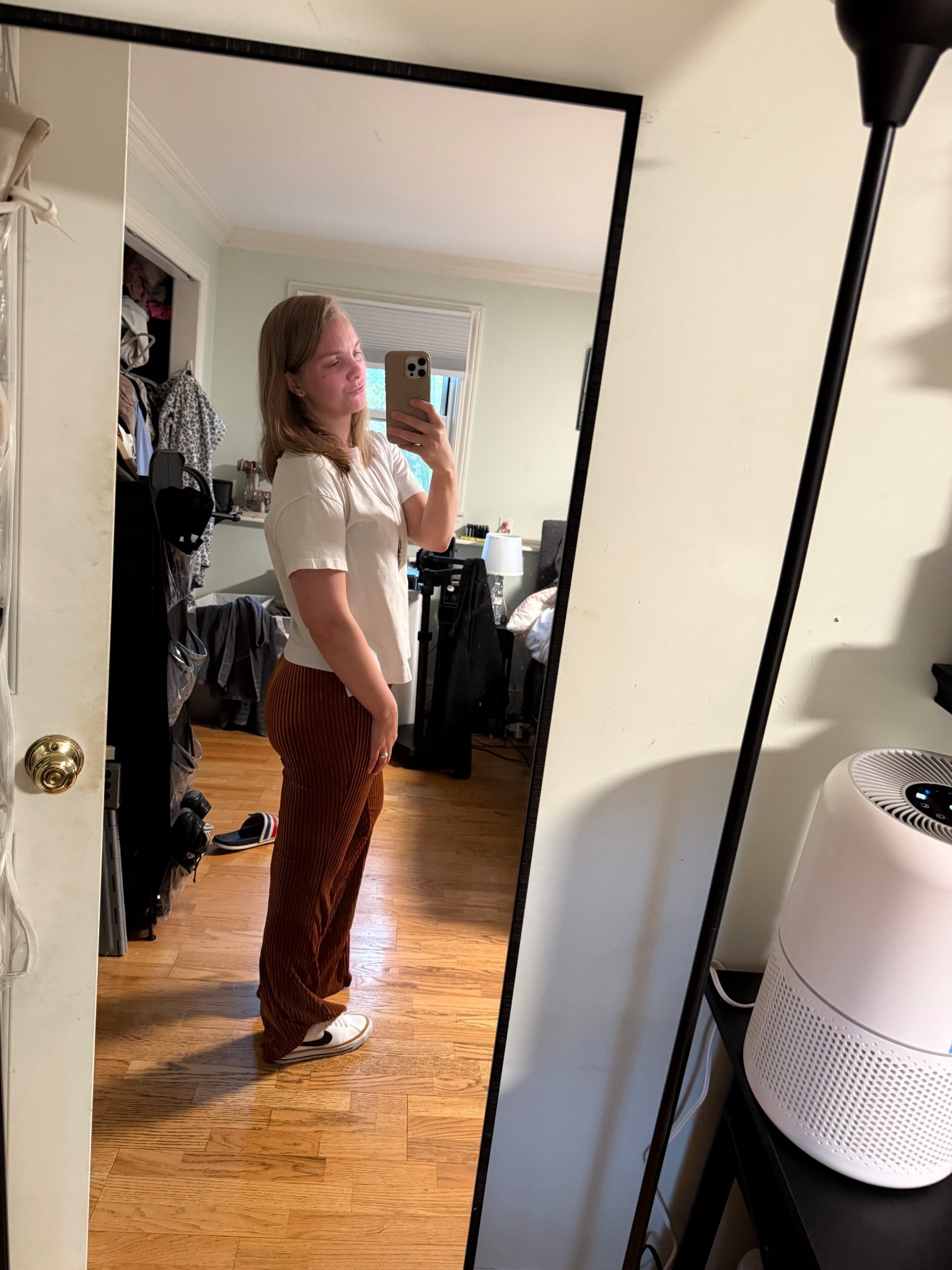 Courdoroy pants fall outfit paired with Nike legacy sneakers and a plain white tee 

#nikelegacy #courdoroy 

#LTKSeasonal #LTKFindsUnder100 #LTKFindsUnder50