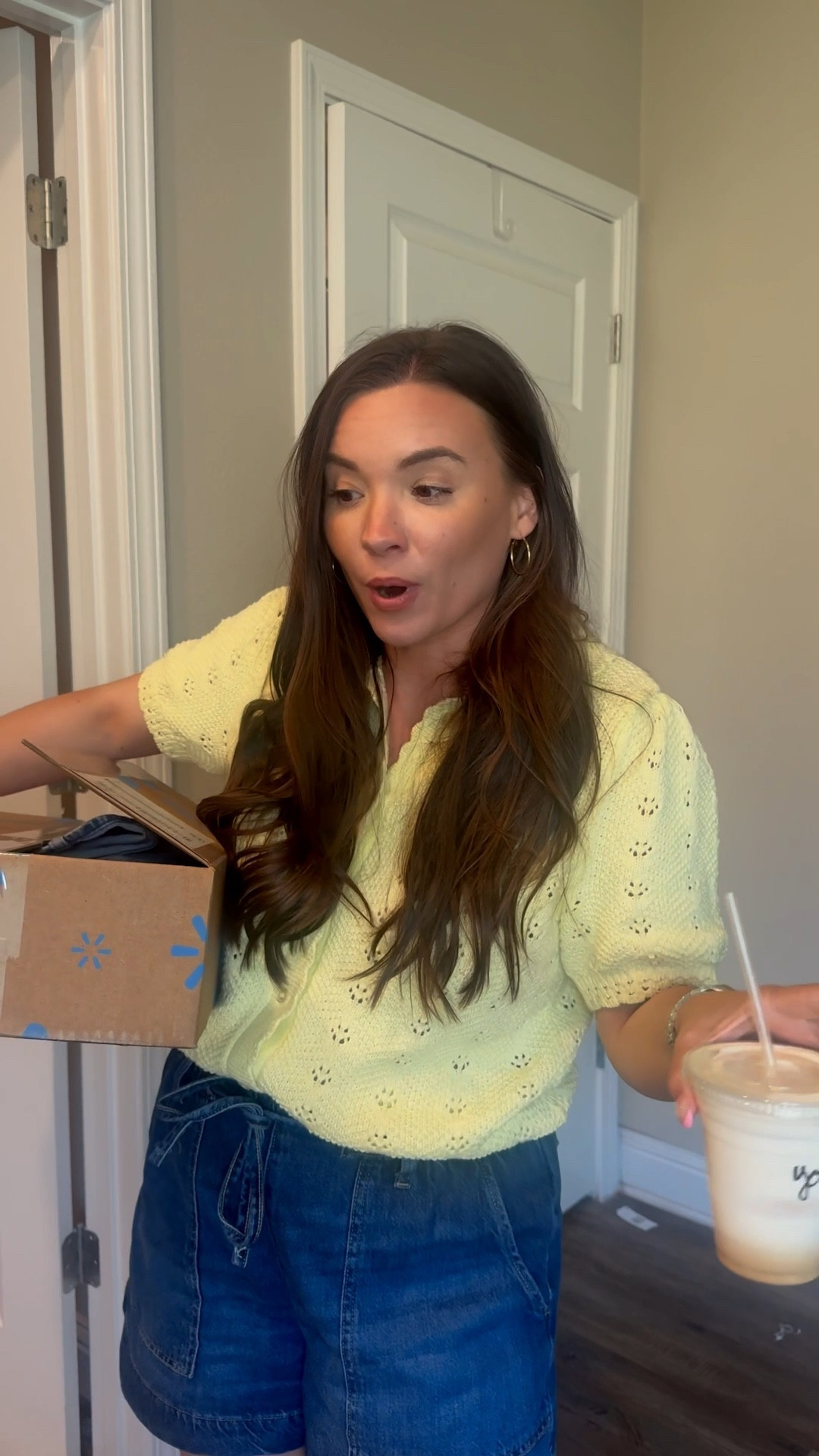 Walmart spring finds // the BEST fitting jeans ever I’m wearing 8 short // I’m 5’2 for reference! 