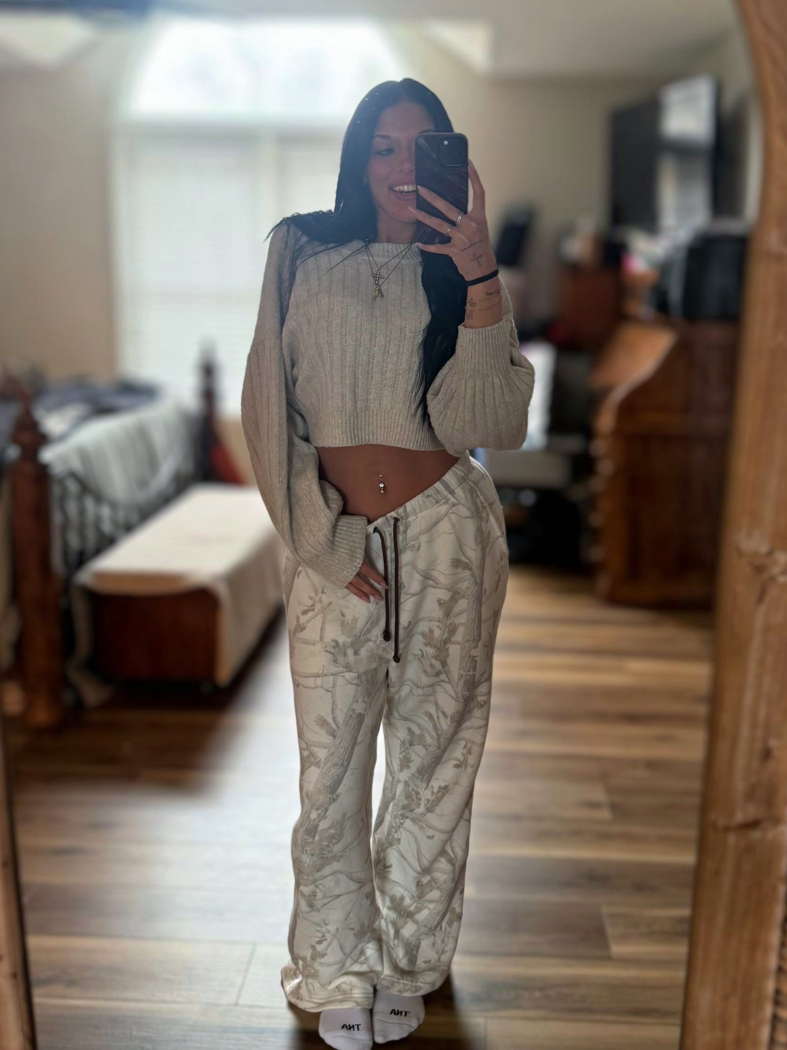 Comfy but still cute is ALWAYS the goal 🤍
This is my go-to cozy fit for errands, WFH days, or just feeling put together without trying. These sweatpants are from Dairy Boy (linked a super similar pair ) and the cropped knit sweater is from Altar’d State — also linked a few comfy dupes because this combo is a must. Soft, relaxed, and effortlessly cute ✨

#LTKgrwm #LTKdayinmylife #LTKootd