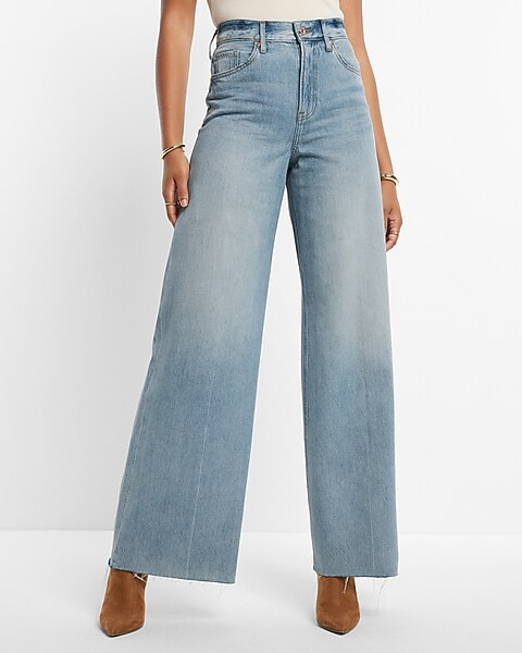 Super High Waisted Light Wash Baggy Wide Leg Jeans | Express