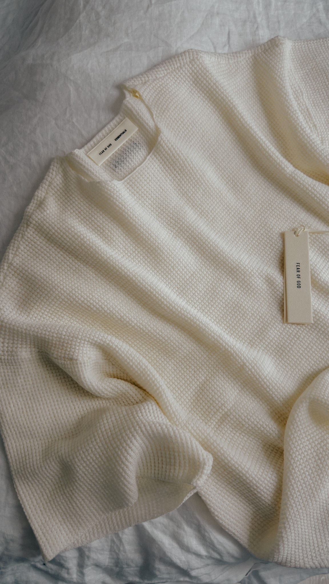 Fear of God Essentials Cloud White Waffle Knit Short Sleeve T-Shirt (Size M)

#LTKMens