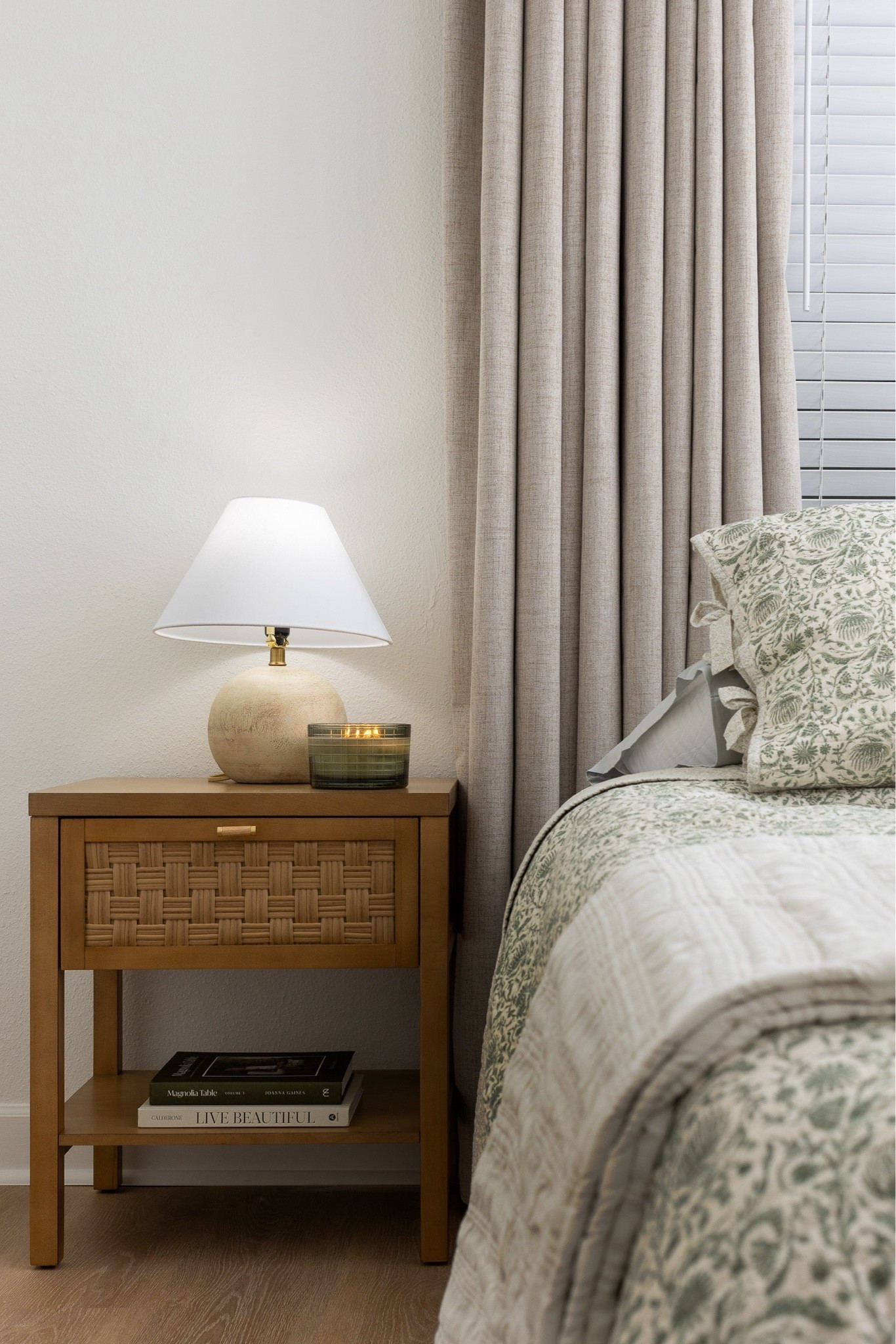 I LOVE @Target Bedding!!

We use Casaluna and Threshold. We also use Casaluna towels. So soft and great quality!

Target home, Target finds, Target bedding,Casaluna, Throws,Comforters, Sheet sets, Home decor, Towels, Smiles and Pearls,

#LTKOver40 #LTKHome #LTKMidsize