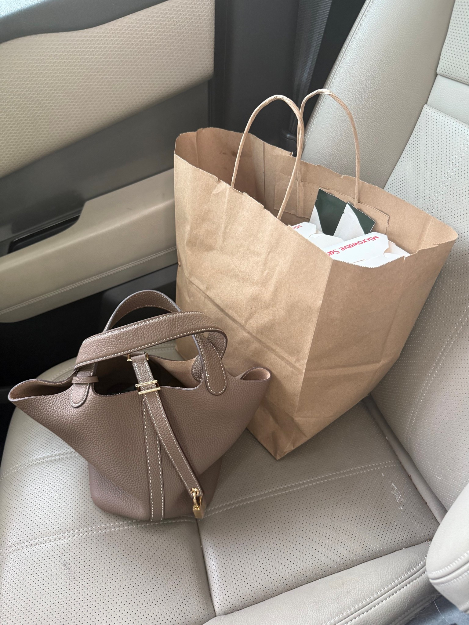 Hermes bag for less!!!!!! 

#LTKFindsUnder100 #LTKStyleTip