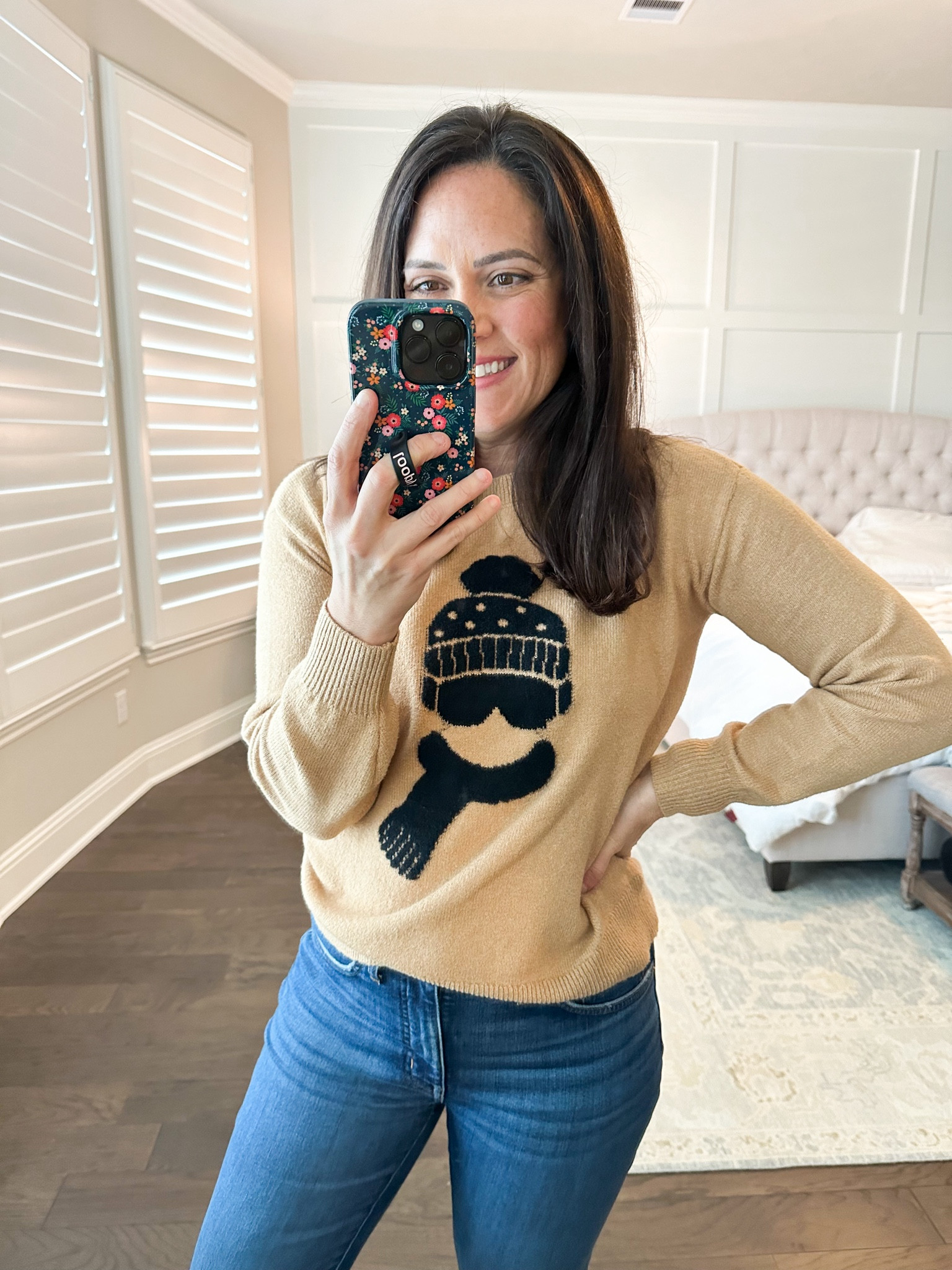 Ski sweater 
Christmas sweater 
causal holiday look
Ski vacation sweater 
In a size small - tts 
Denim - tts crop denim 

#LTKSeasonal #LTKHoliday #LTKsalealert