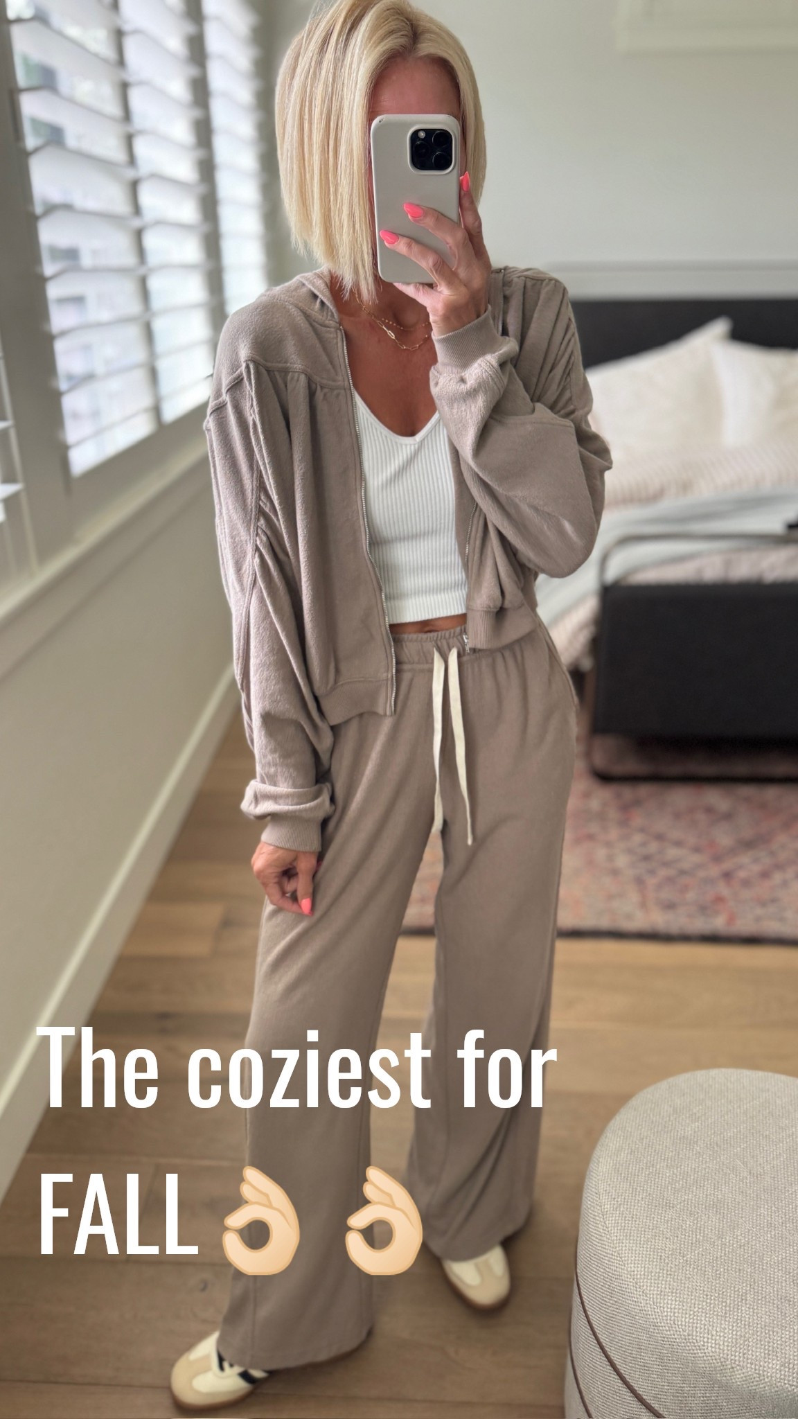 ✨ Just unboxed my latest Aerie haul and I’m obsessed with this cozy + cute American Eagle set! Perfect for lounging, coffee runs, or casual weekend vibes. 🖤 
Wearing a size small TALL in PANTS & small in zip up.
so soft you’ll never want to take it off!

📌 Linking it all on my LTK so you can snag it before it’s gone!
#LTKMostLoved #LTKFallStyle #LTKUnder50 #LTKHaul #AeriePartner #CozySeason

#LTKSeasonal #LTKActive #LTKSaleAlert
