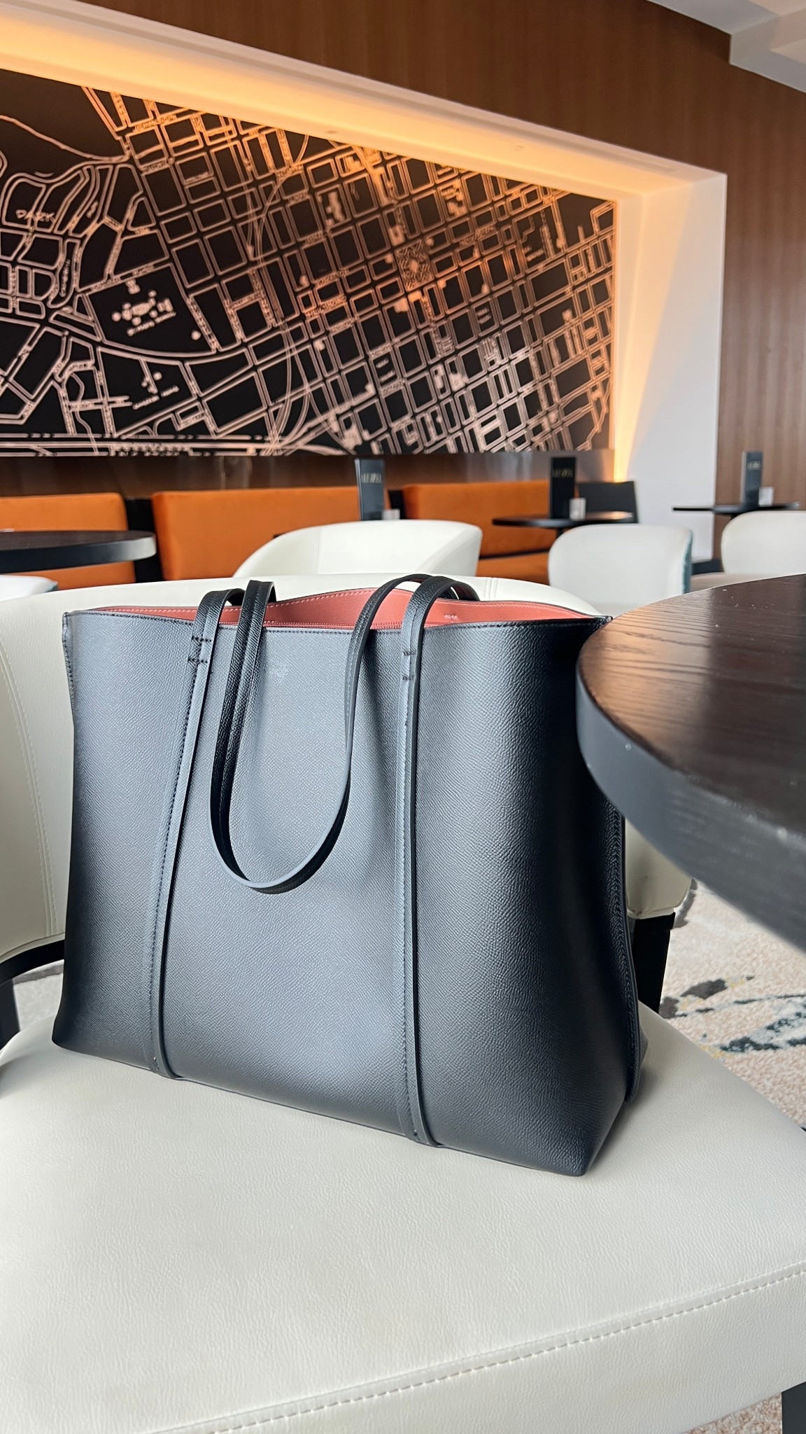 My new favorite light weight work tote 😍

#LTKFindsUnder50 #LTKItBag