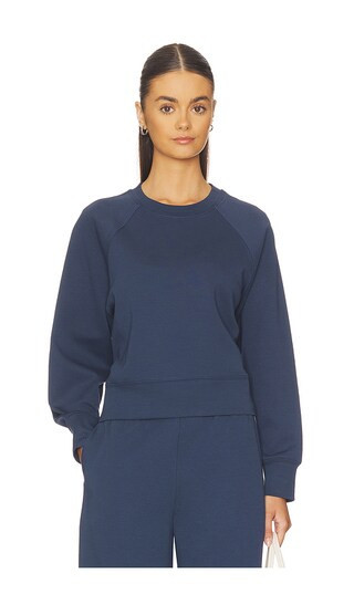 perfectwhitetee Travel Crew Neck Sweatshirt in Navy. - size M | Revolve Clothing (Global)