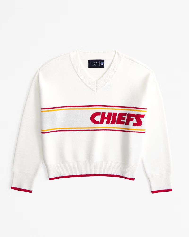 Abercrombie & Fitch Women's Kansas City Chiefs LuxeLoft V-Neck Sweater in Cream - Size XXS | Abercrombie & Fitch (US)