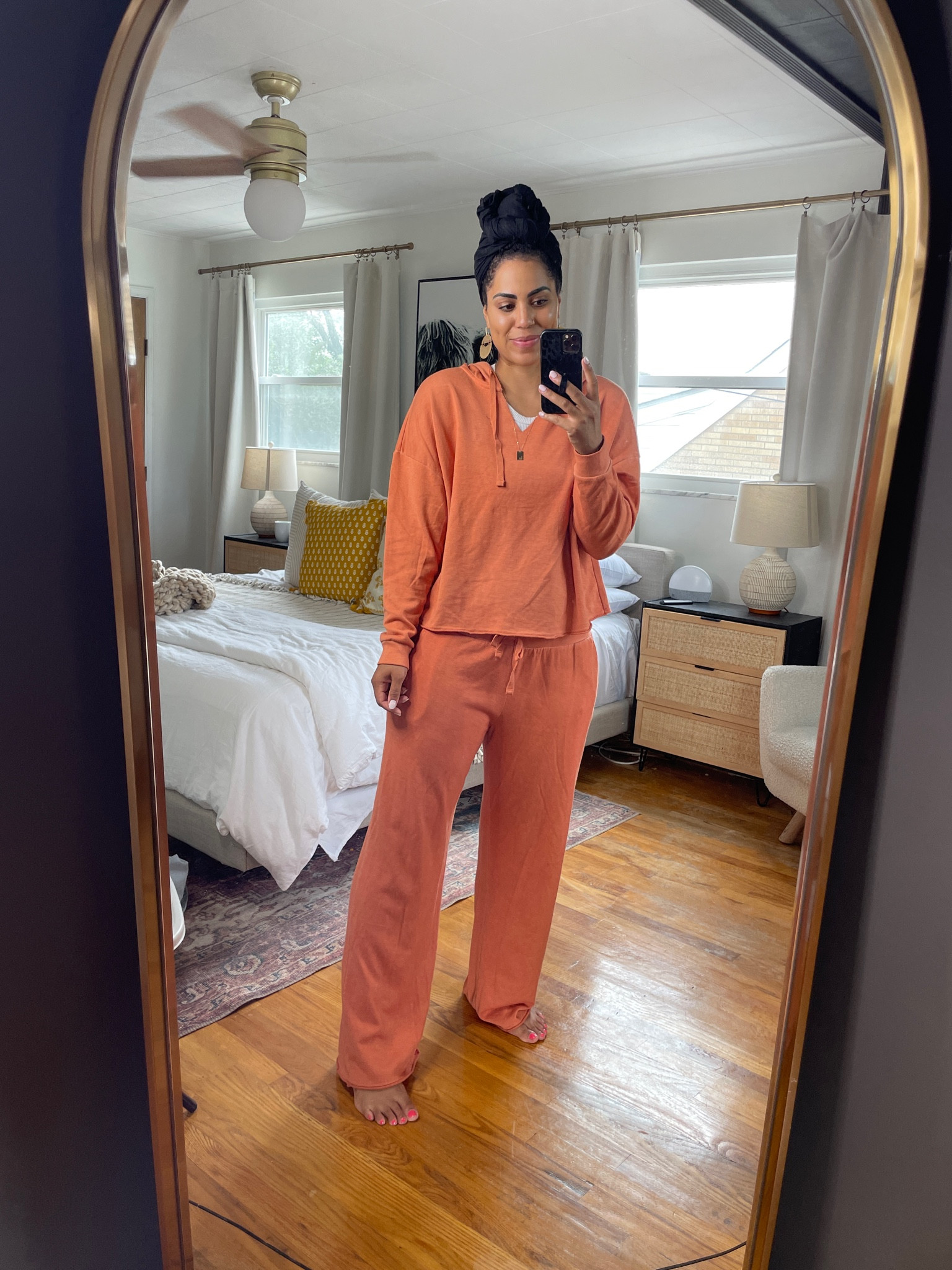 5'9 
XL top, L pants 

#LTKunder50 #LTKcurves #LTKSeasonal