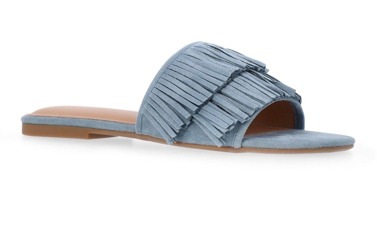 Fringe sandals