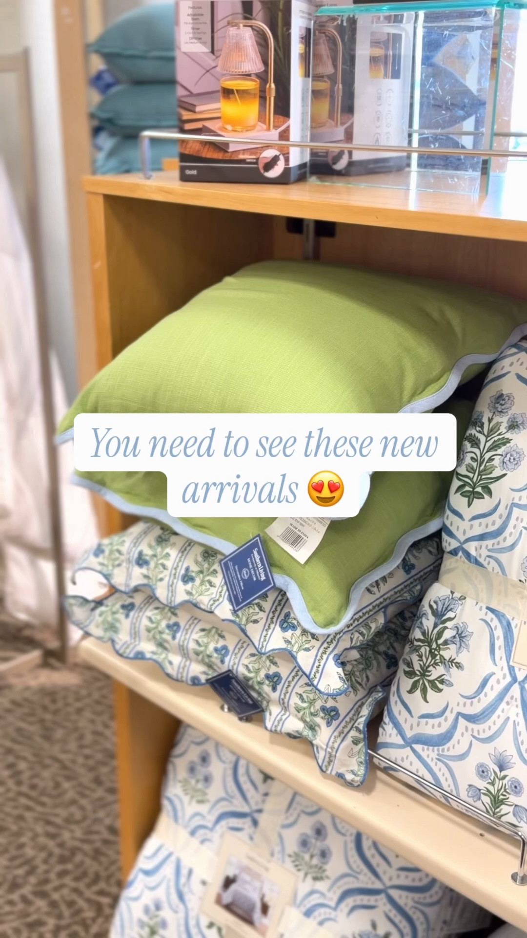 @Dillards Inc. is a blue & green dream right now 💙💚

Dillards new arrival, Grandmillennial home, Grandmillennial decor, blue and white, spring refresh, blockprint, rattan, designer look, look for less, scallop pillows, blockprint bedding, rechargeable lamps

#LTKHome