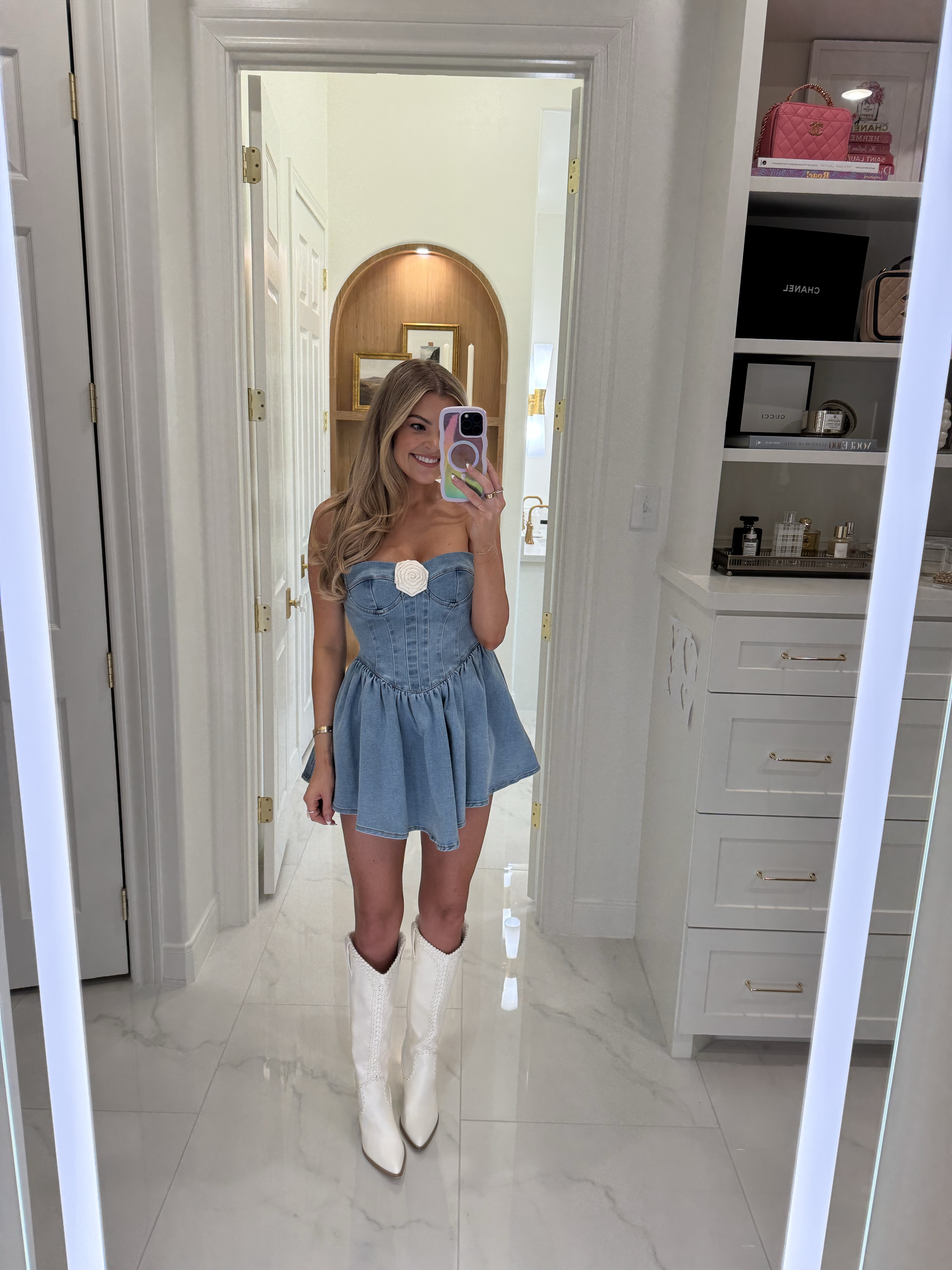 Rodeo season is here! I found some of the cutest outfit inspo for y’all!! You can never go wrong with a denim dress moment!! (wearing size small but runs small, would definitely size up)

Code JESS20 for electric picks 

Rode style, western style, Texas rodeo outfit inspo, western outfit inspo

#LTKSeasonal #LTKFindsUnder100 #LTKFindsUnder50