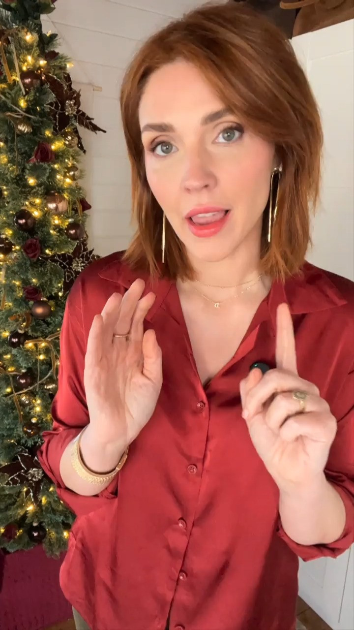 Budget friendly holiday earrings! 🌲


Christmas outfits 
Holiday outfit ideas 
Amazon fashion finds 

#LTKWatchNow #LTKSeasonal #LTKHoliday
