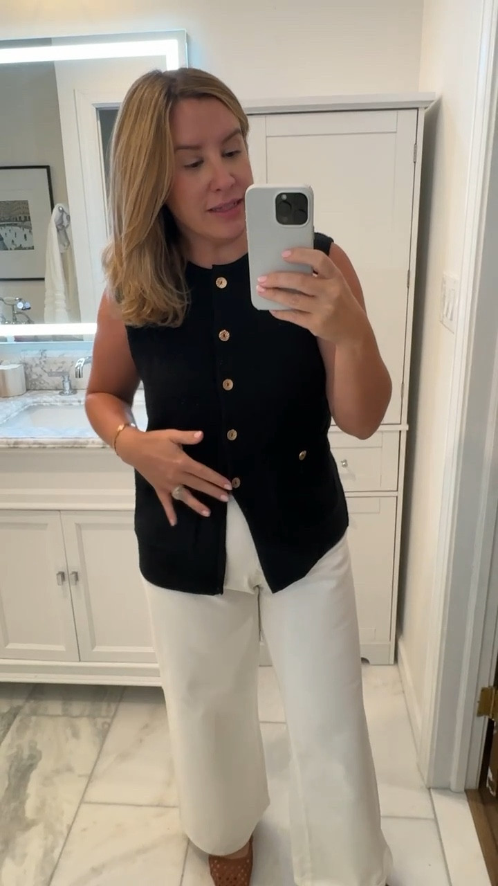 Casual outfit for fall. Love this vest top with jeans or with a maxi skirt. Target fashion, Amazon fashion, flats for fall, casual midsize fashion

#LTKFindsUnder50 #LTKMidsize #LTKStyleTip