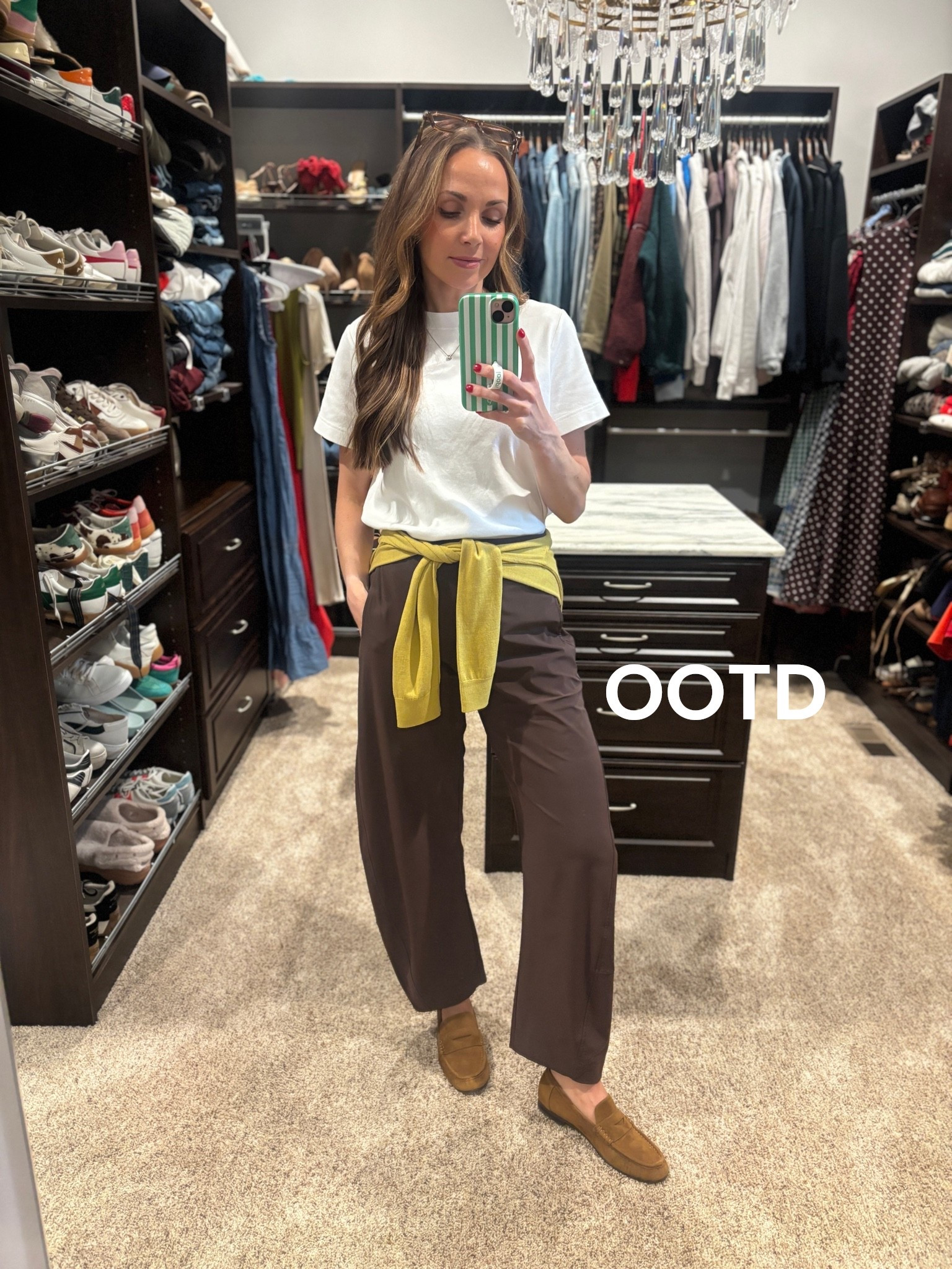 Outfit of the day in my @Ruti pants and @Aritzia tee. Wearing a small tall in the pants (true to size) and the small in the tee (I have the XS and the small and both are great. But it does run TTS and the XS fits a bit better.)

#LTKootd #LTKgrwm #LTKdayinmylife