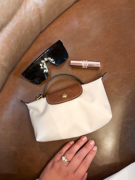My summer essentials:

sunnies
lippies
mini bag

Beauty finds
Summer bag
Summer accessories 
Luxury finds 
Millennial style 

#LTKitbag #LTKstyletip #LTKbeauty