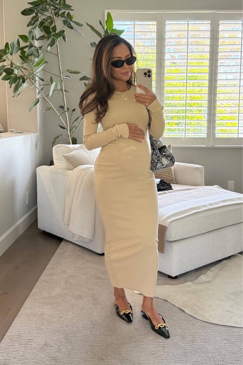 Out to lunch outfit
Dress (sold out in this color but linked it in other colors) - wearing XS
Bag - Zara


Bump style, maternity style, casual chic

#LTKStyleTip #LTKWorkwear #LTKShoeCrush