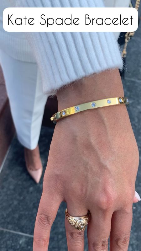 This Kate Spade bracelet is one of my go to jewelry staples! 

Gold bangle. Kate spade. Gold bracelet.

#LTKSeasonal #LTKstyletip