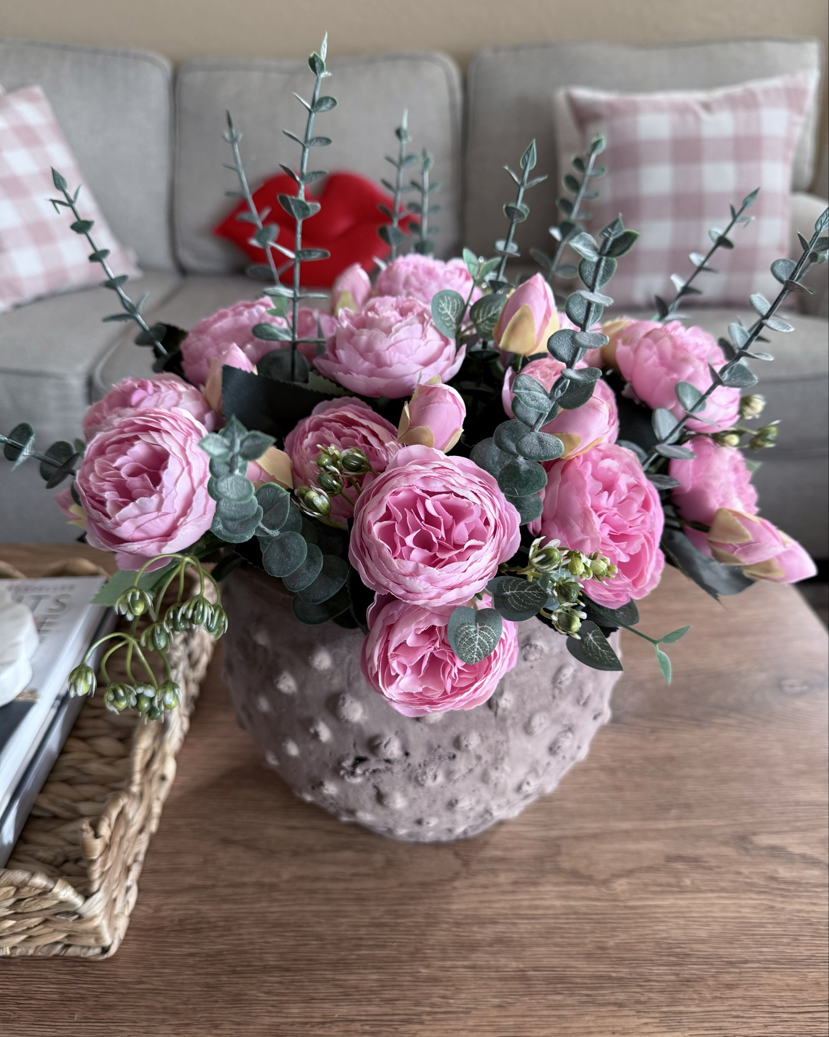 Love these peonies from Amazon. They look so realistic. On sale now. 4 bundles for $17.99.





Coffee table, coffee table styling, spring decorations, vday decorations, Valentine’s Day decorations, vday decor, Amazon home finds, Spring decor/ coffee table decor. 

#LTKHome #LTKFindsUnder50 #LTKSeasonal #LTKSaleAlert #LTKWatchNow

#LTKWedding #LTKParties