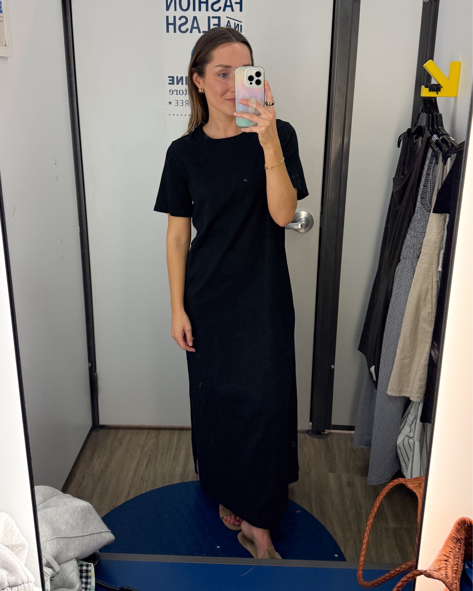 This is such a solid basic to snag on a great deal today. This is $14.99 and I’m wearing a small. I typically size up in T-shirt dresses so they don’t cling to my hips. ￼