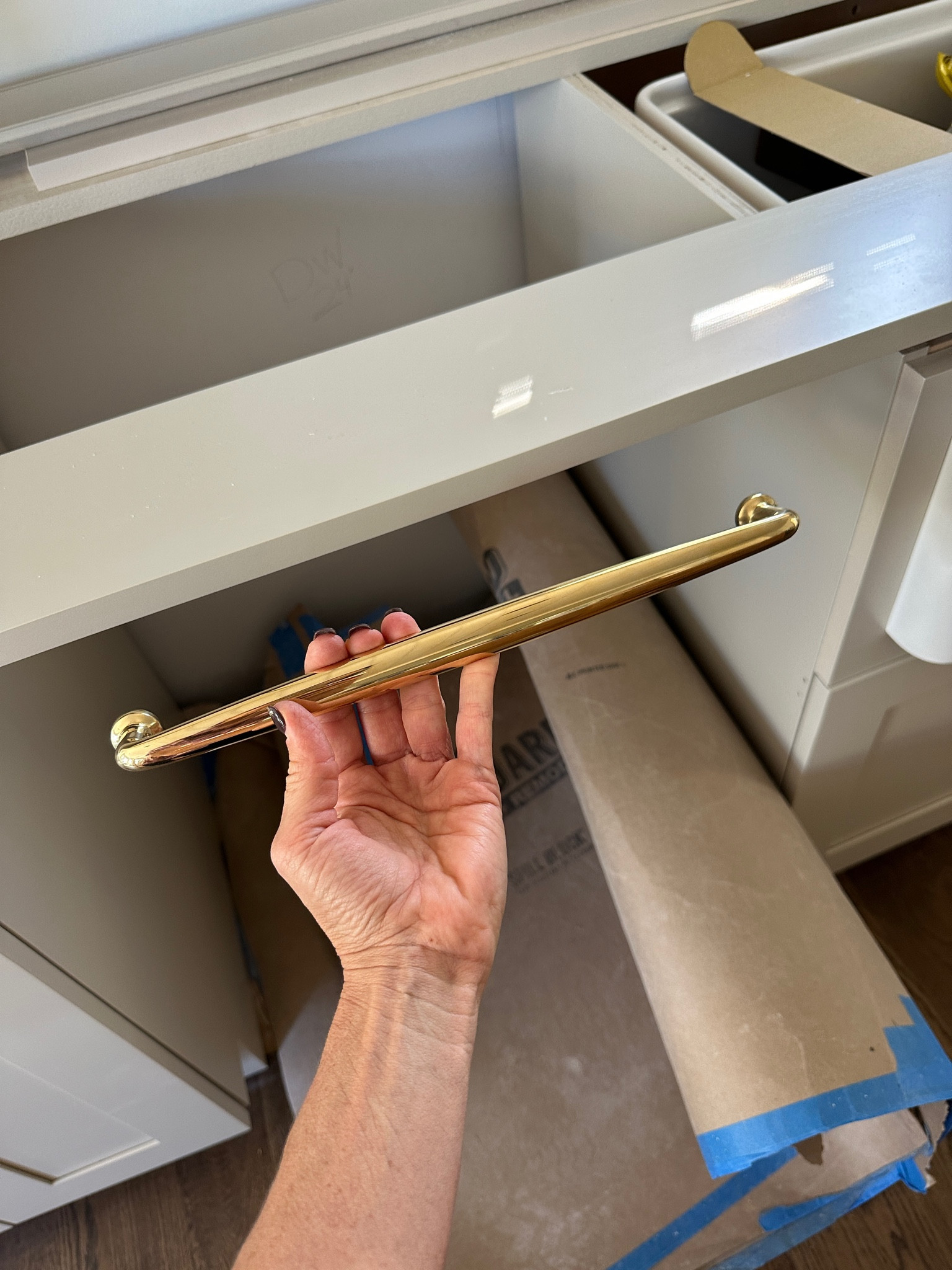 Kitchen hardware unlaquered brass will age with time if not polished.




#LTKstyletip #LTKhome