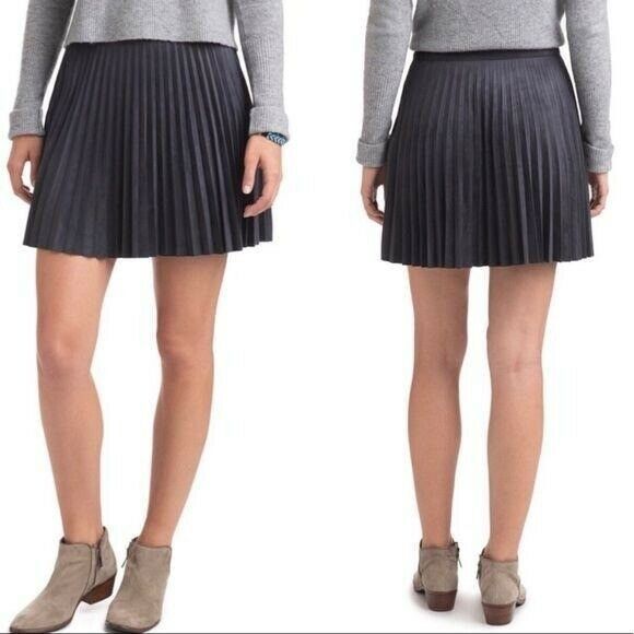 VINEYARD VINES Faux Suede Accordion Pleated Skirt Condor Gray Women’s size 2 NWT | Bonanza (Global)